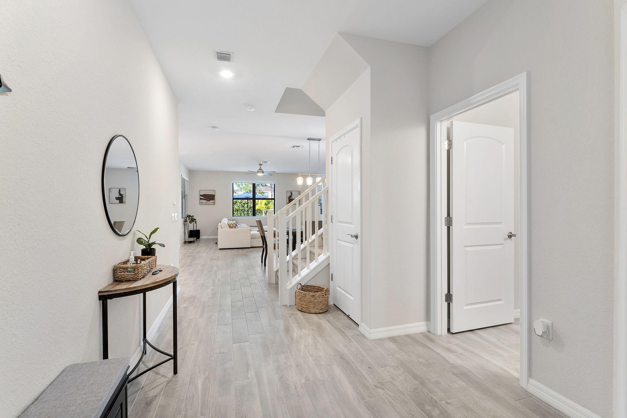 8623 Patron Lake Worth, FL 33467