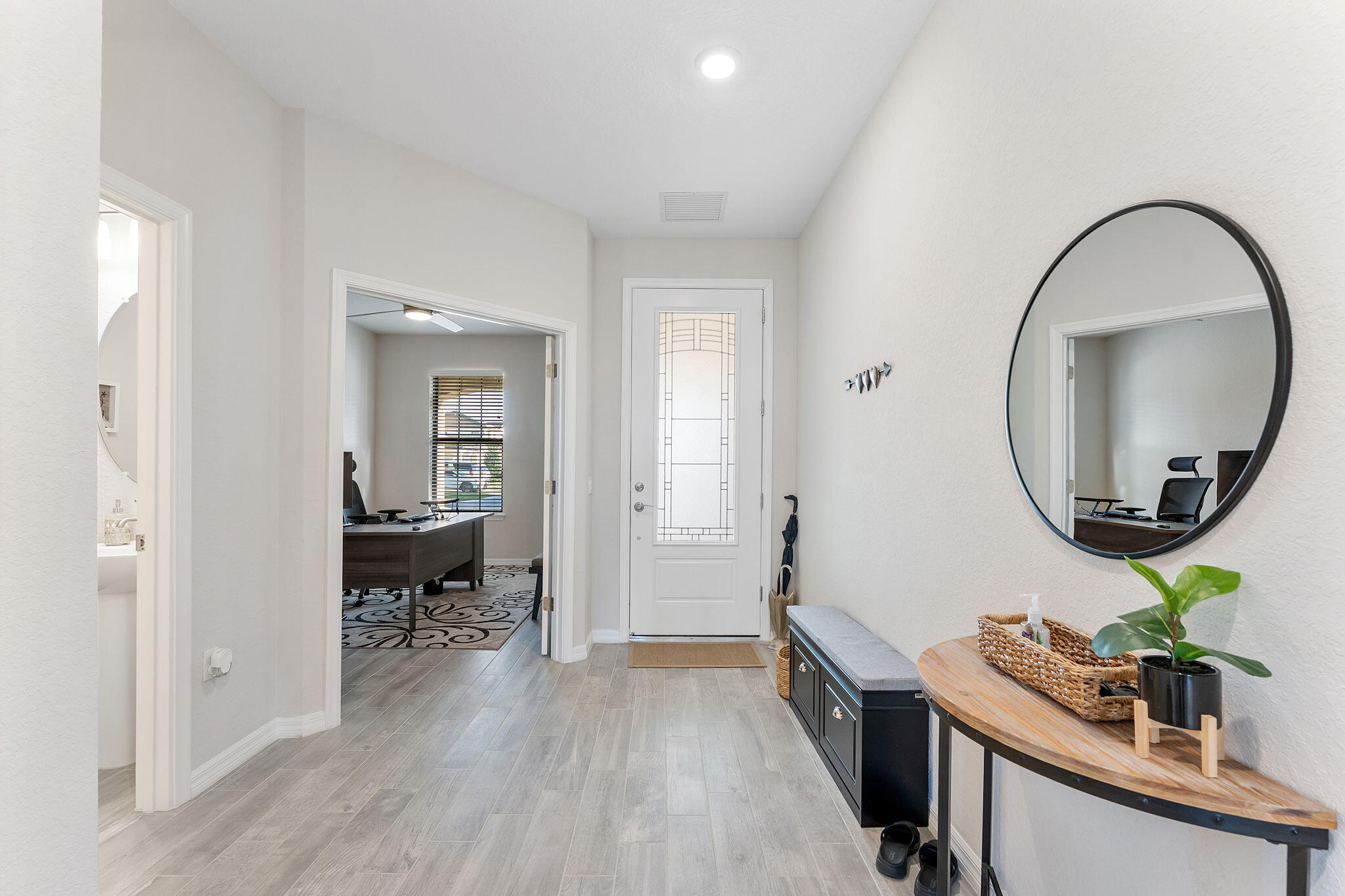 8623 Patron Lake Worth, FL 33467