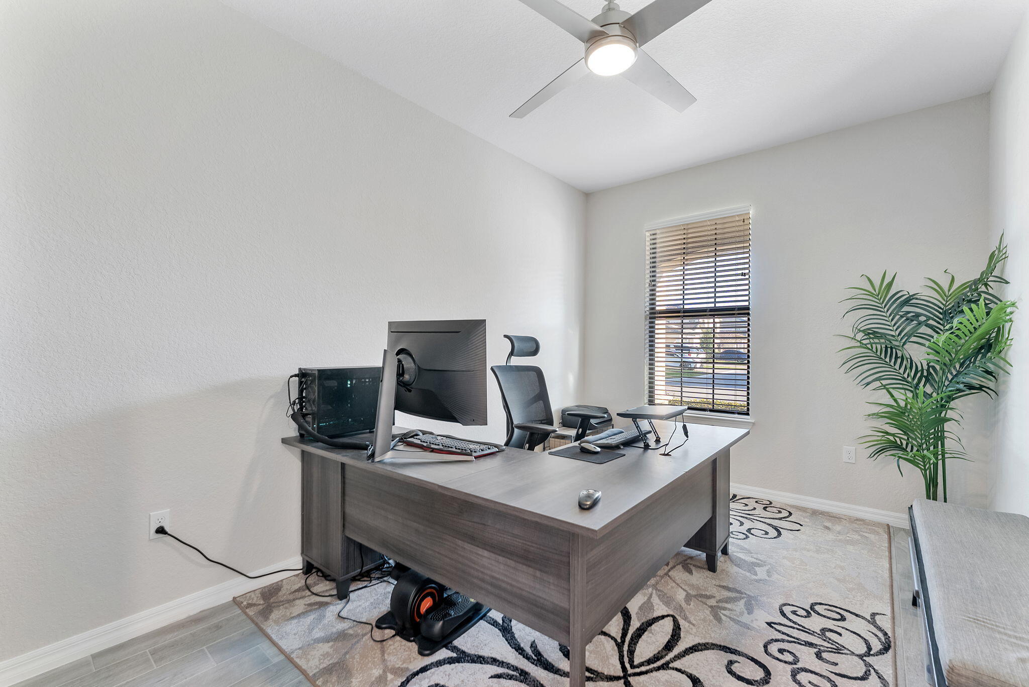 8623 Patron Lake Worth, FL 33467