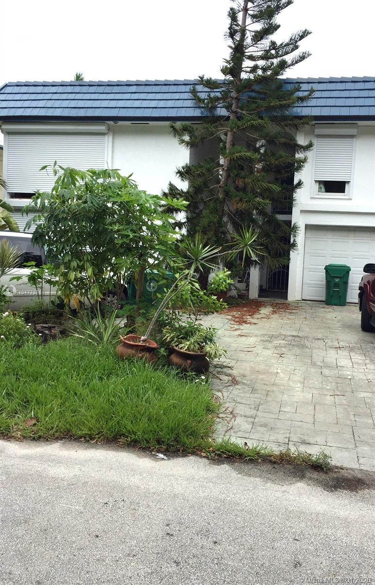 3544 Rockerman Rd Miami, FL 33133