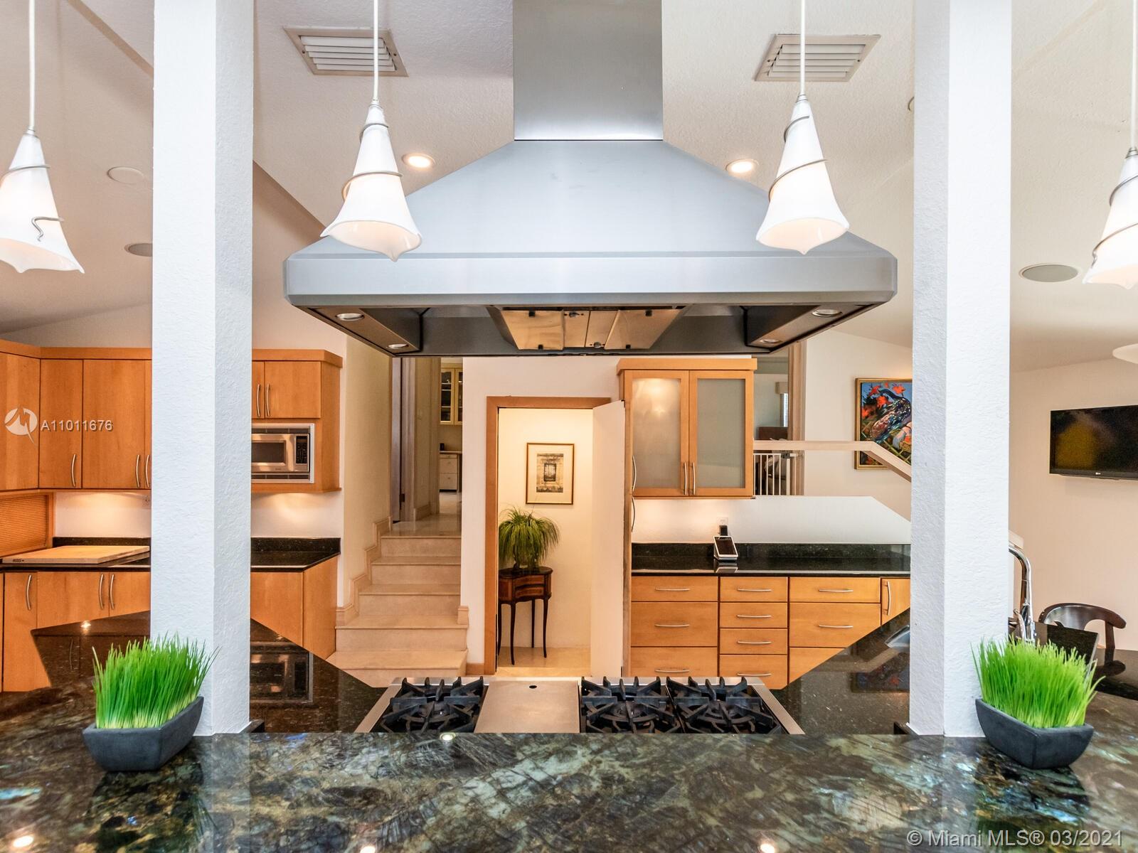 12521 Ramiro St Coral Gables, FL 33156