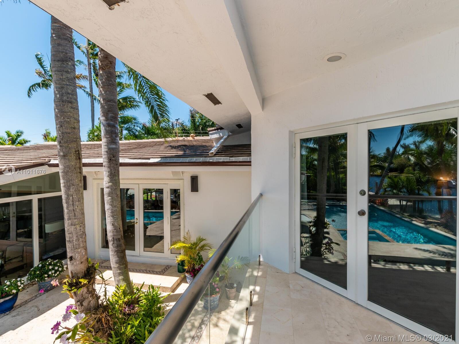 12521 Ramiro St Coral Gables, FL 33156