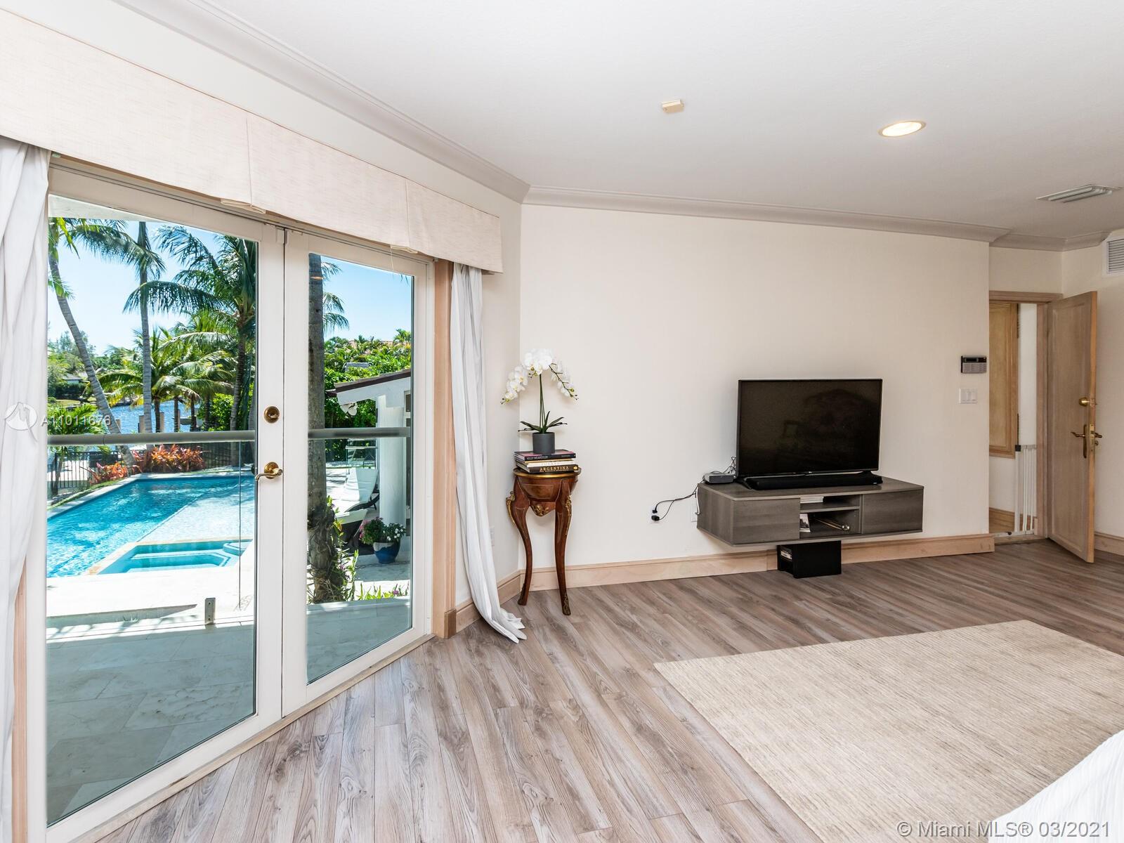 12521 Ramiro St Coral Gables, FL 33156