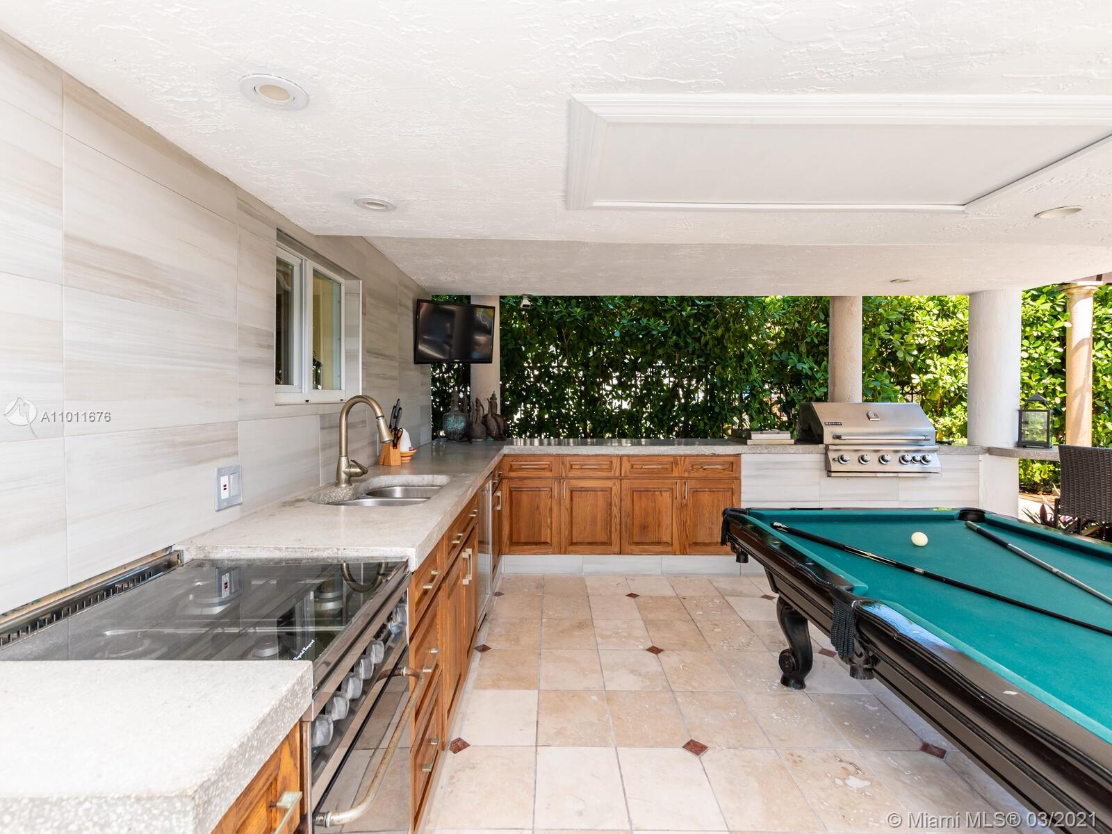 12521 Ramiro St Coral Gables, FL 33156