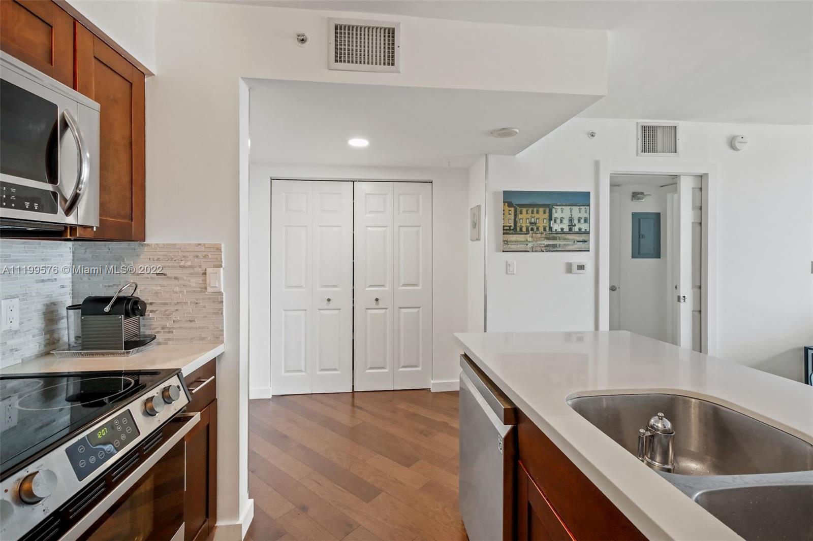 image The Mark on Brickell6