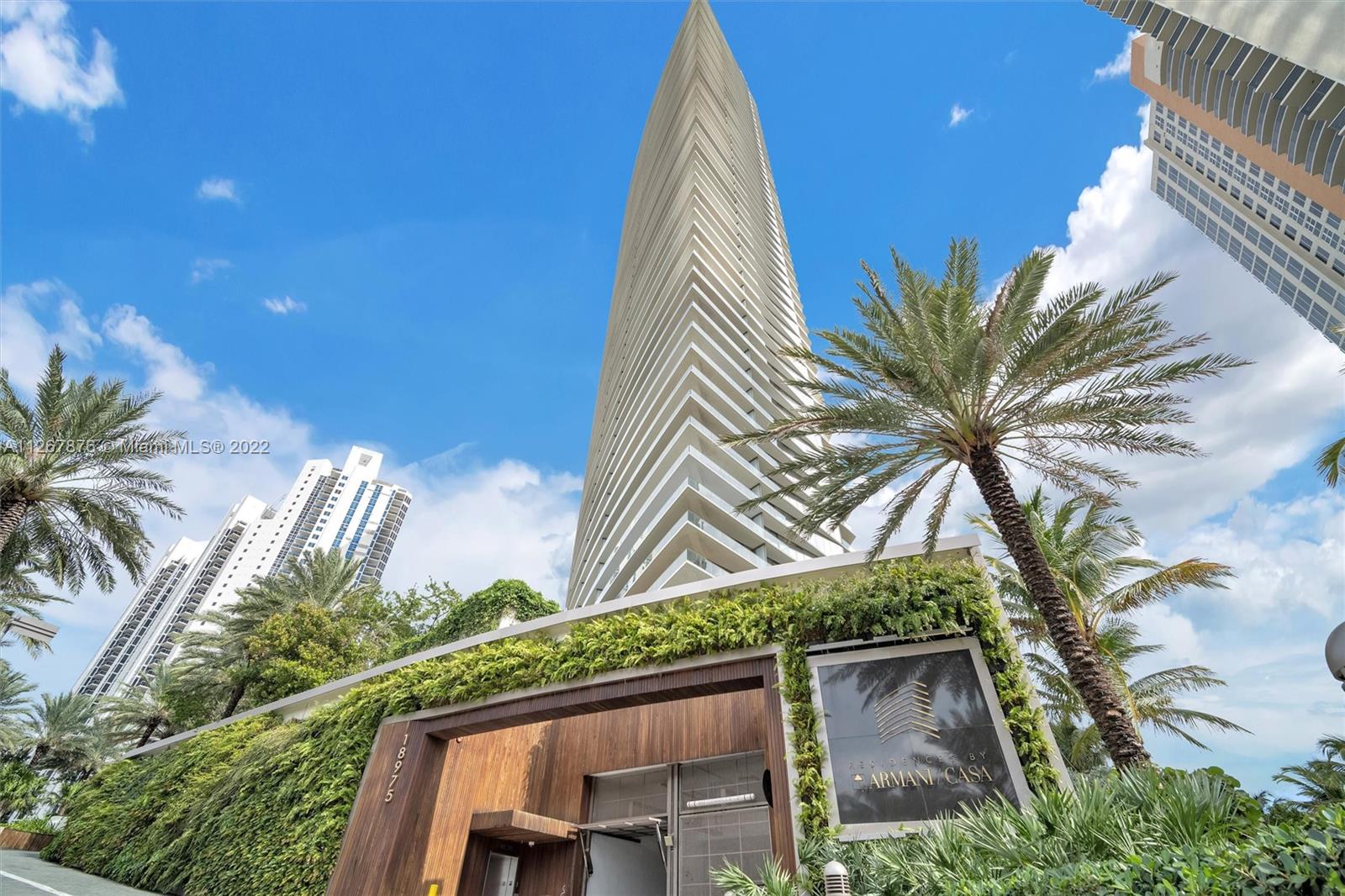 18975 Collins Ave #5405