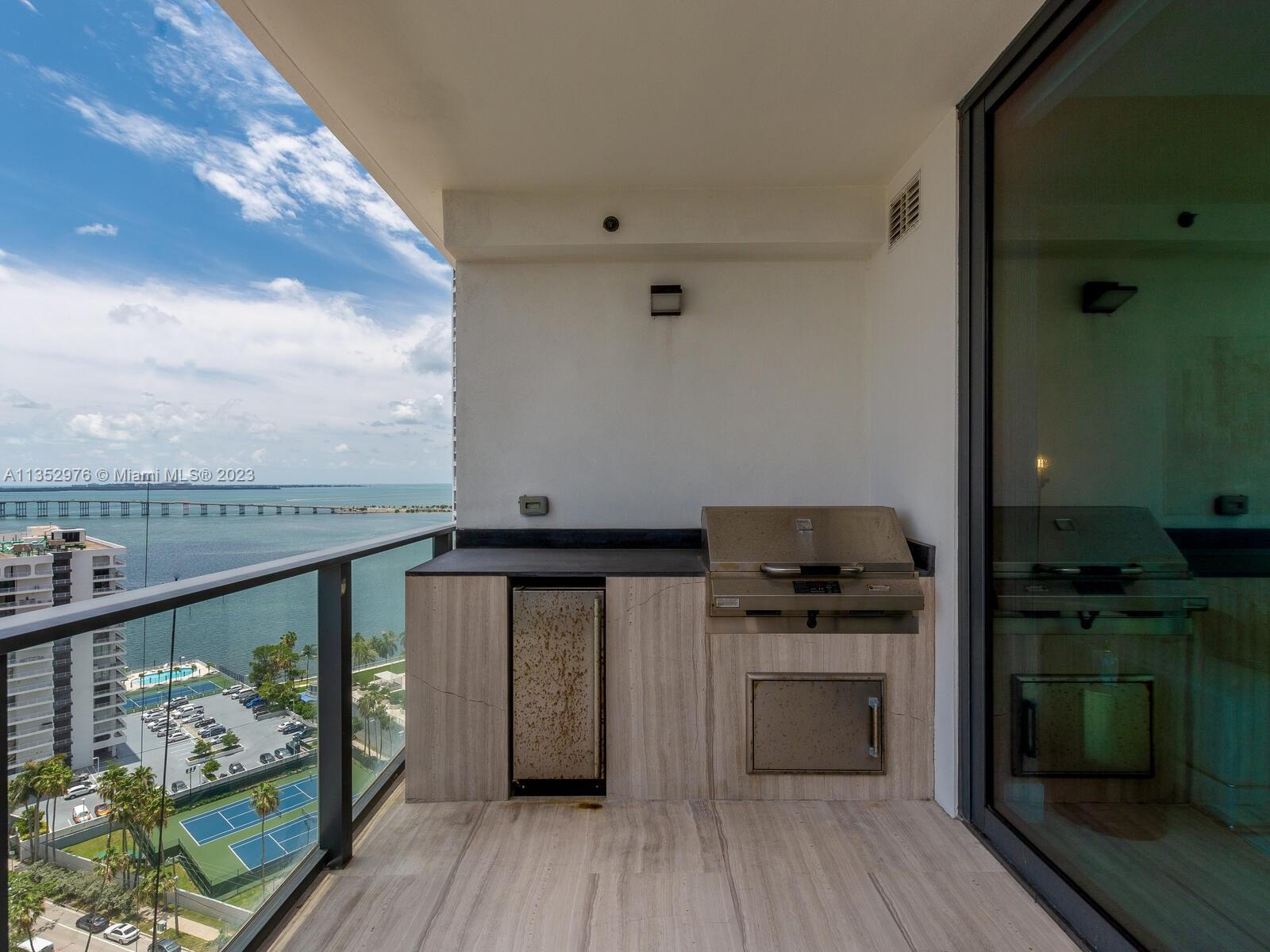 image Echo Brickell15