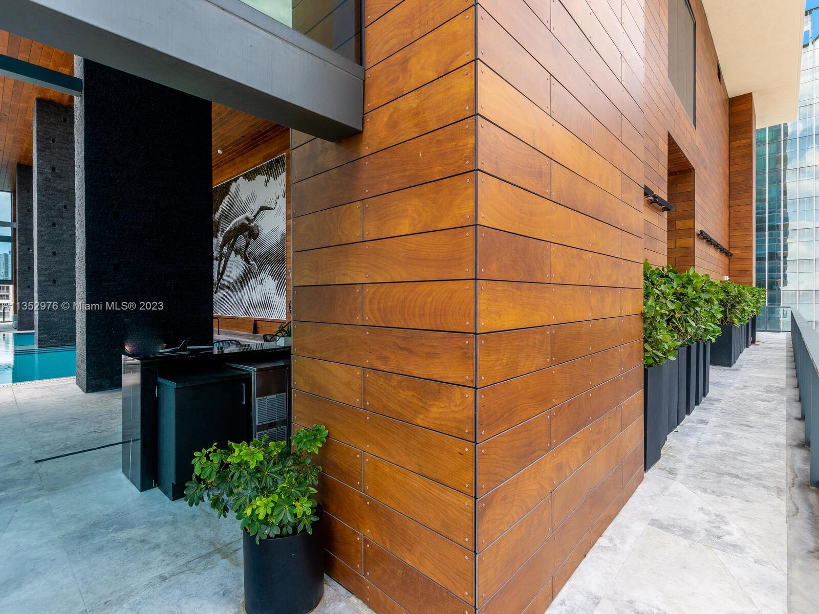 image Echo Brickell32