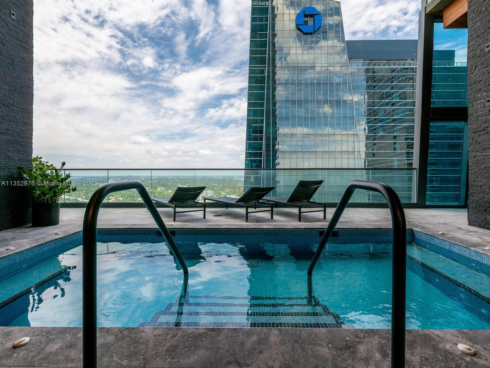 image Echo Brickell38