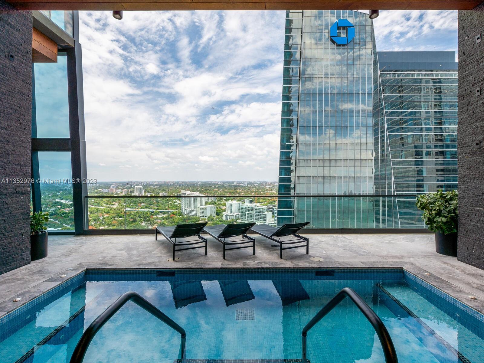 image Echo Brickell40