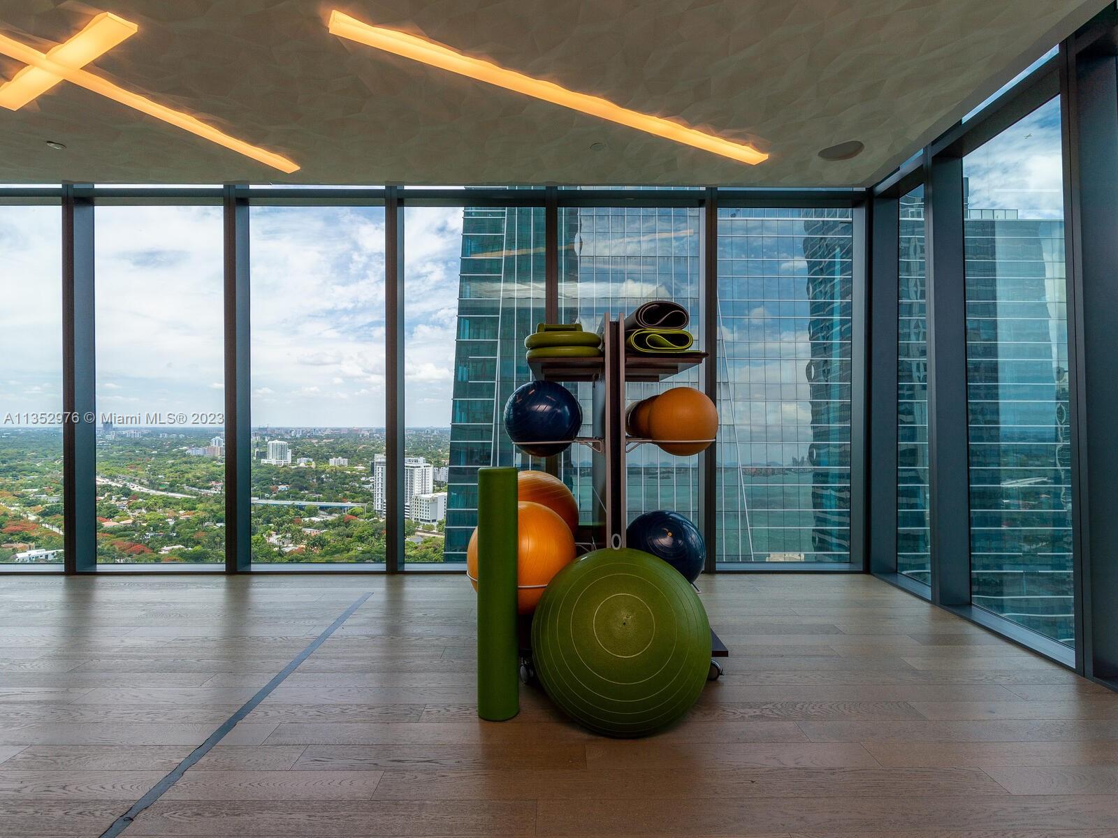 image Echo Brickell49