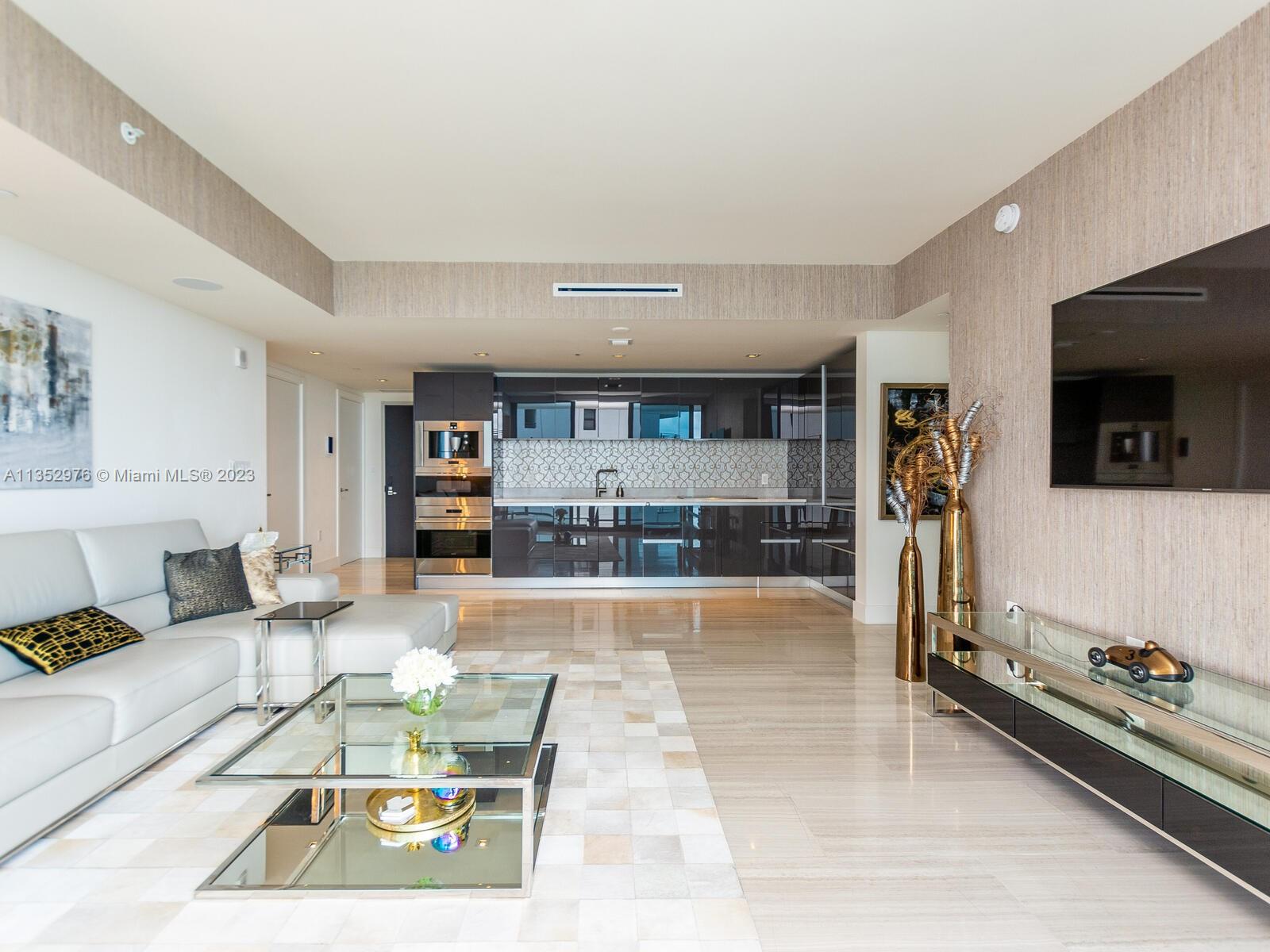 image Echo Brickell7