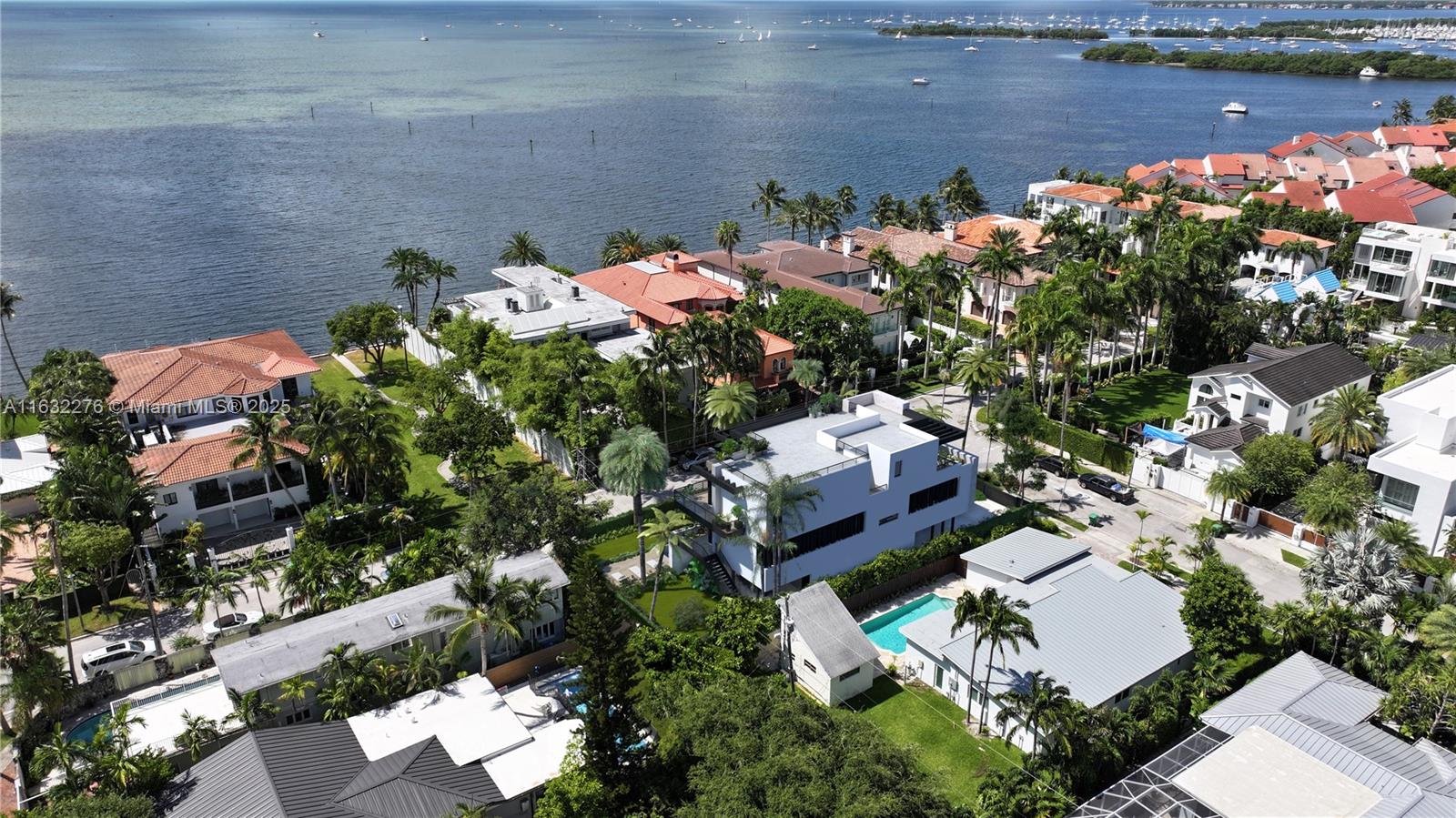 3599 Vista Ct Miami, FL 33133