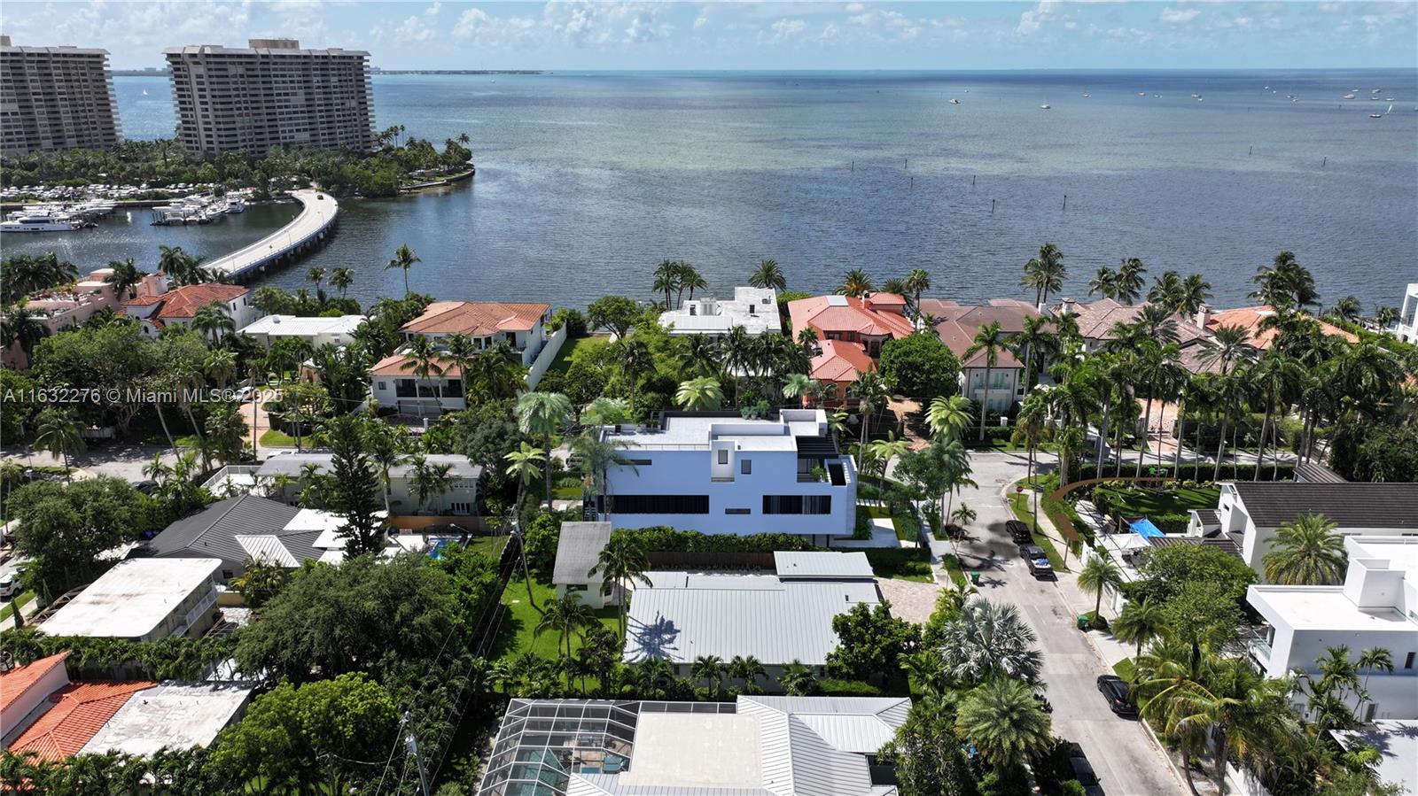 3599 Vista Ct Miami, FL 33133