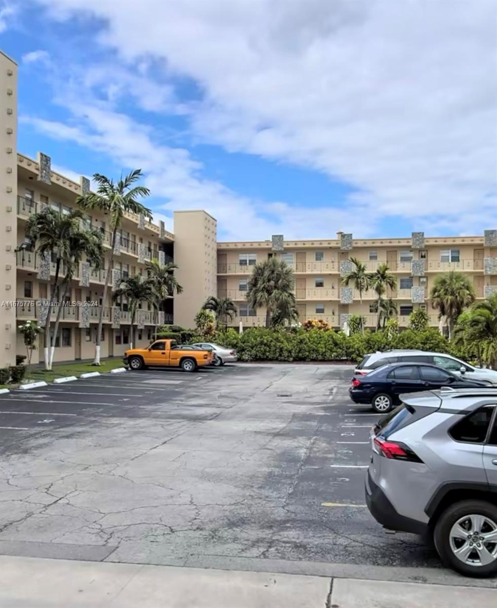 2145 Pierce St #305