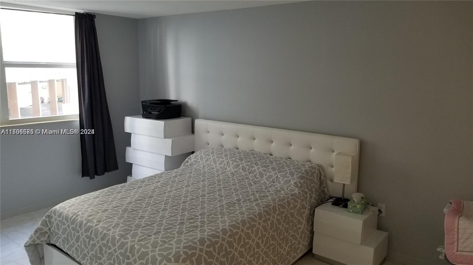 1833 S Ocean Dr #207,Hallandale Beach, FL 33009