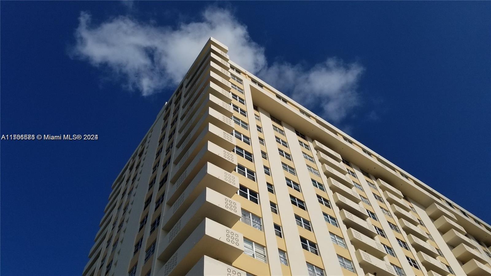 1833 S Ocean Dr #207,Hallandale Beach, FL 33009