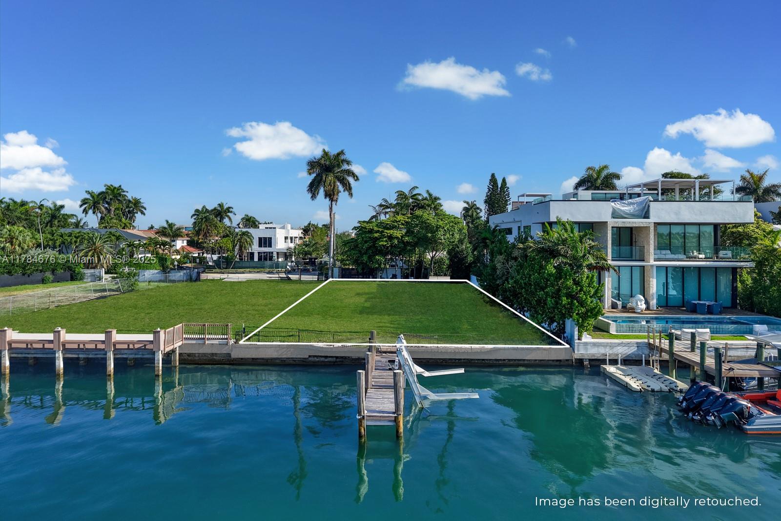 1350 S Venetian Way Miami, FL 33139