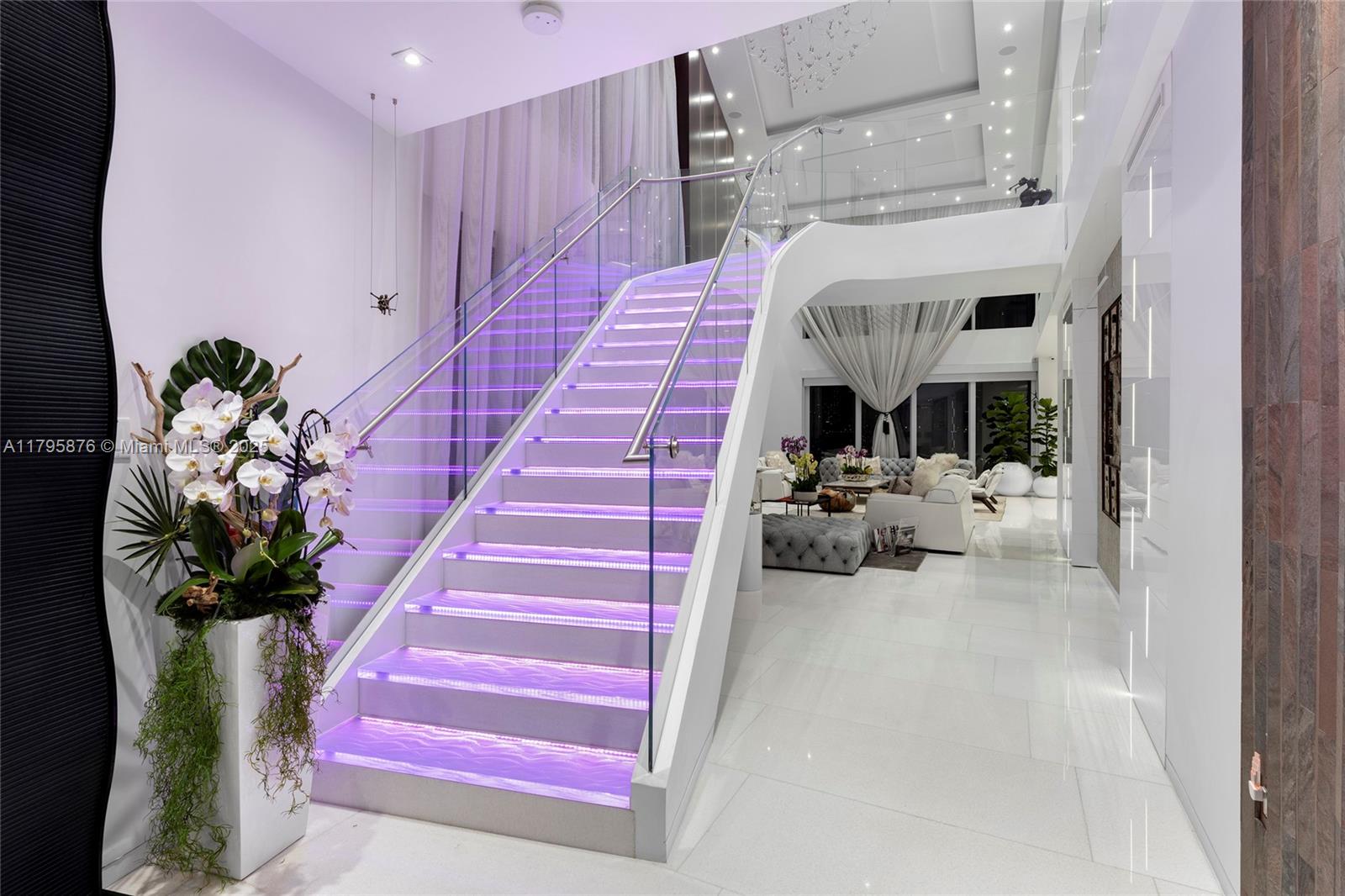 441 N Hibiscus Dr Miami Beach, FL 33139 441 N Hibiscus Dr Miami Beach, FL 33139