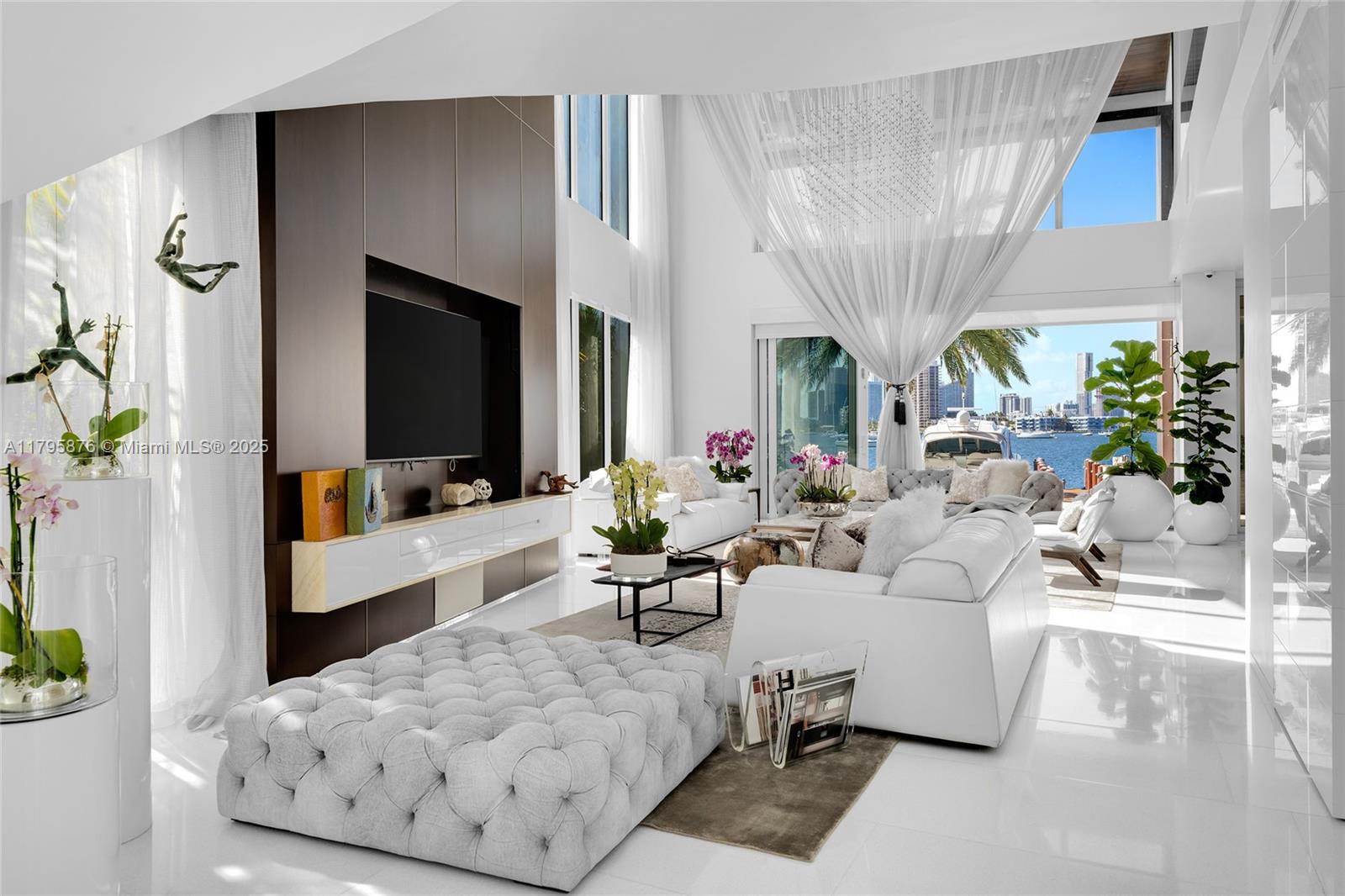 441 N Hibiscus Dr Miami Beach, FL 33139 441 N Hibiscus Dr Miami Beach, FL 33139