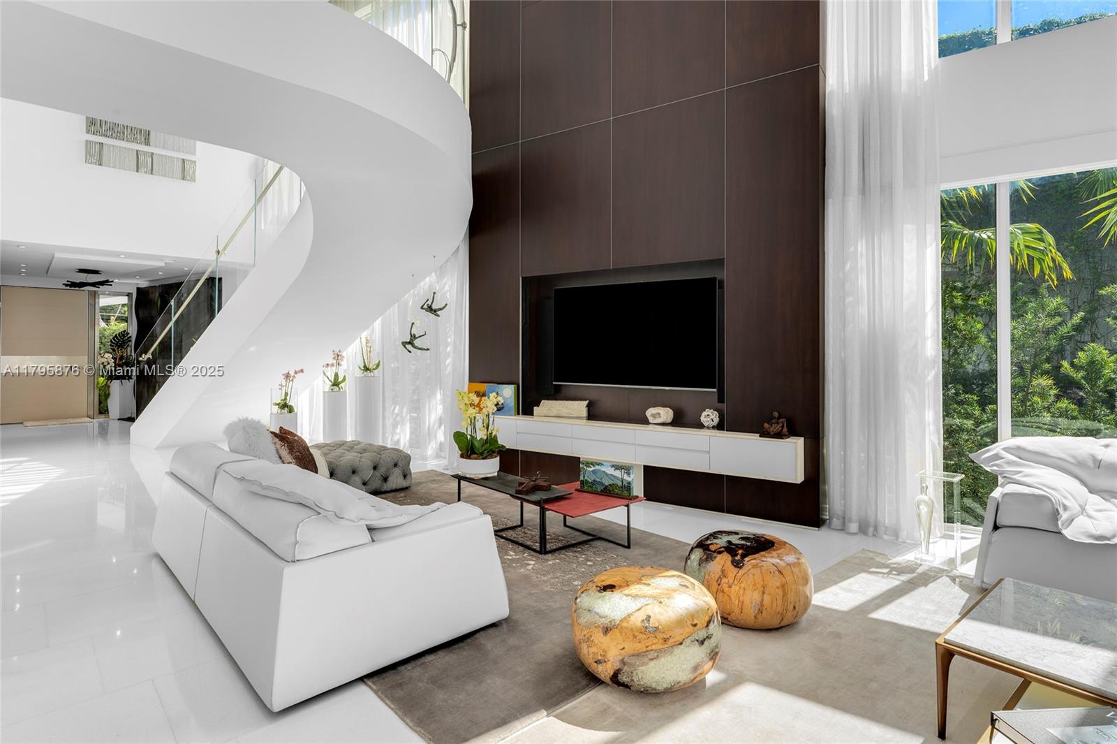 441 N Hibiscus Dr Miami Beach, FL 33139 441 N Hibiscus Dr Miami Beach, FL 33139