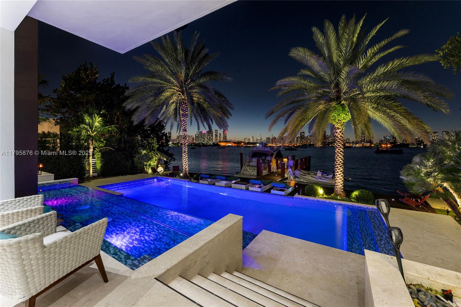 441 N Hibiscus Dr Miami Beach, FL 33139 441 N Hibiscus Dr Miami Beach, FL 33139