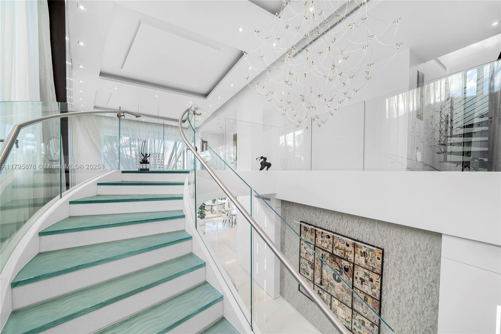 441 N Hibiscus Dr Miami Beach, FL 33139 441 N Hibiscus Dr Miami Beach, FL 33139
