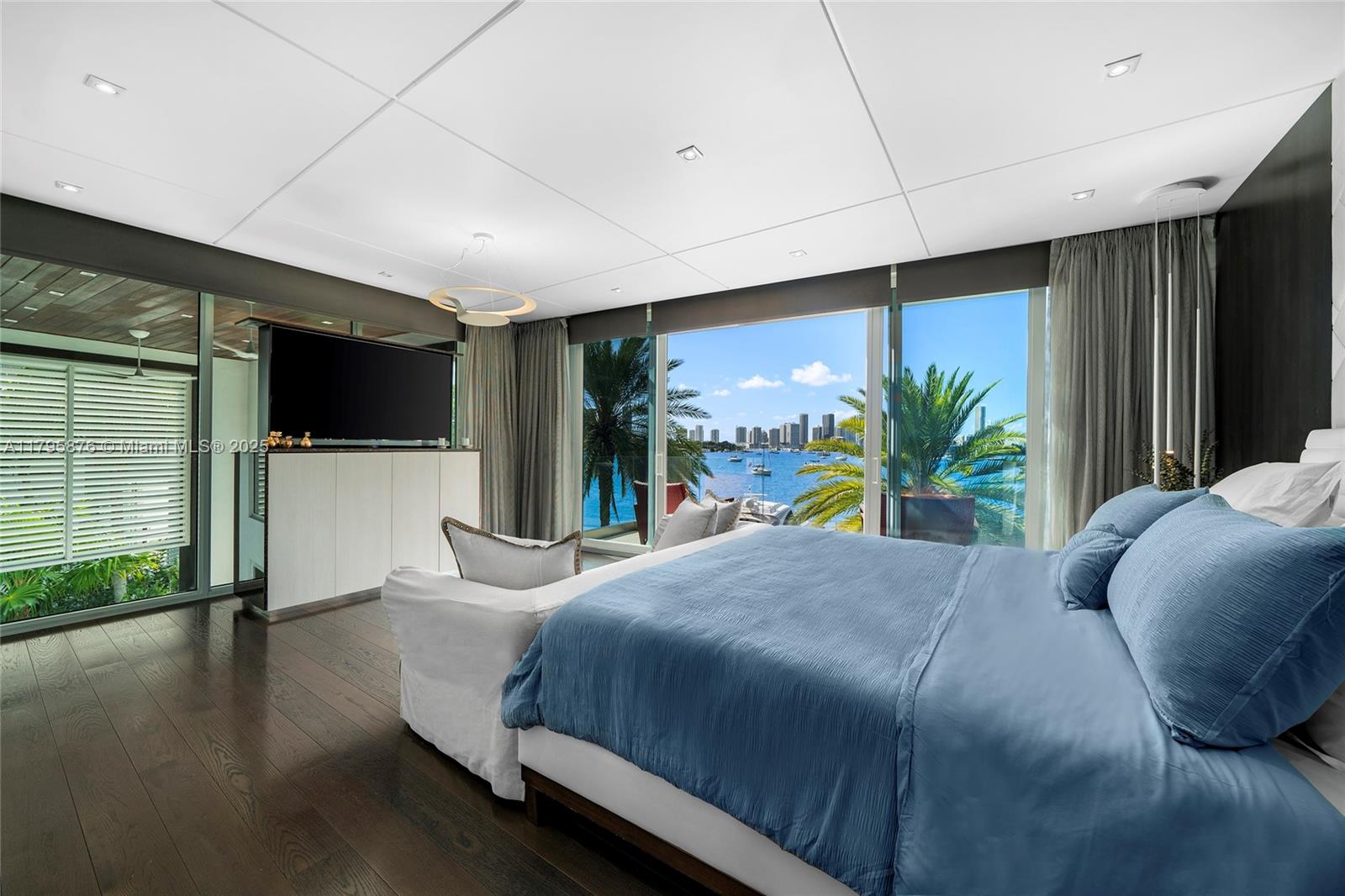 441 N Hibiscus Dr Miami Beach, FL 33139 441 N Hibiscus Dr Miami Beach, FL 33139