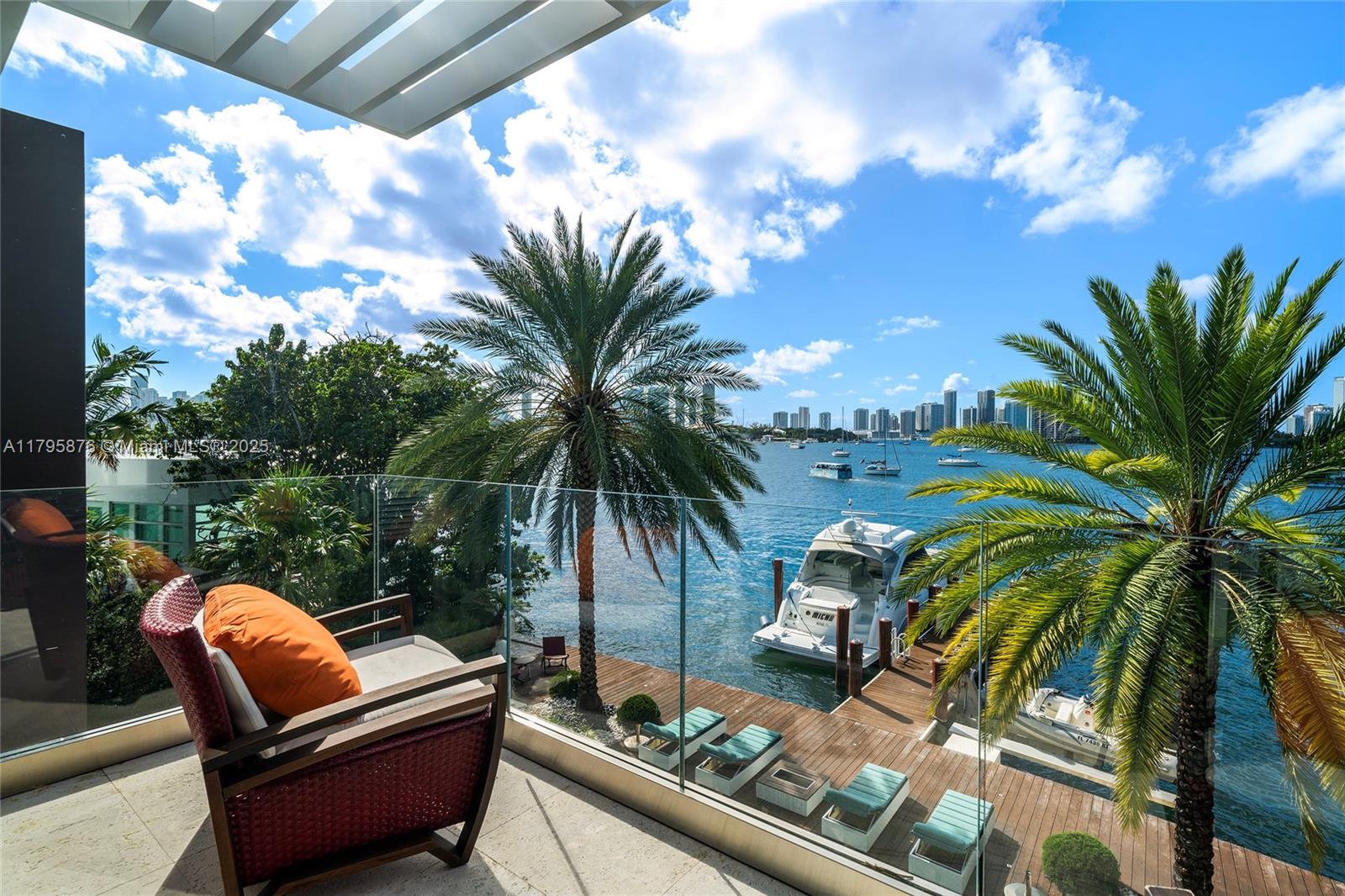 441 N Hibiscus Dr Miami Beach, FL 33139 441 N Hibiscus Dr Miami Beach, FL 33139