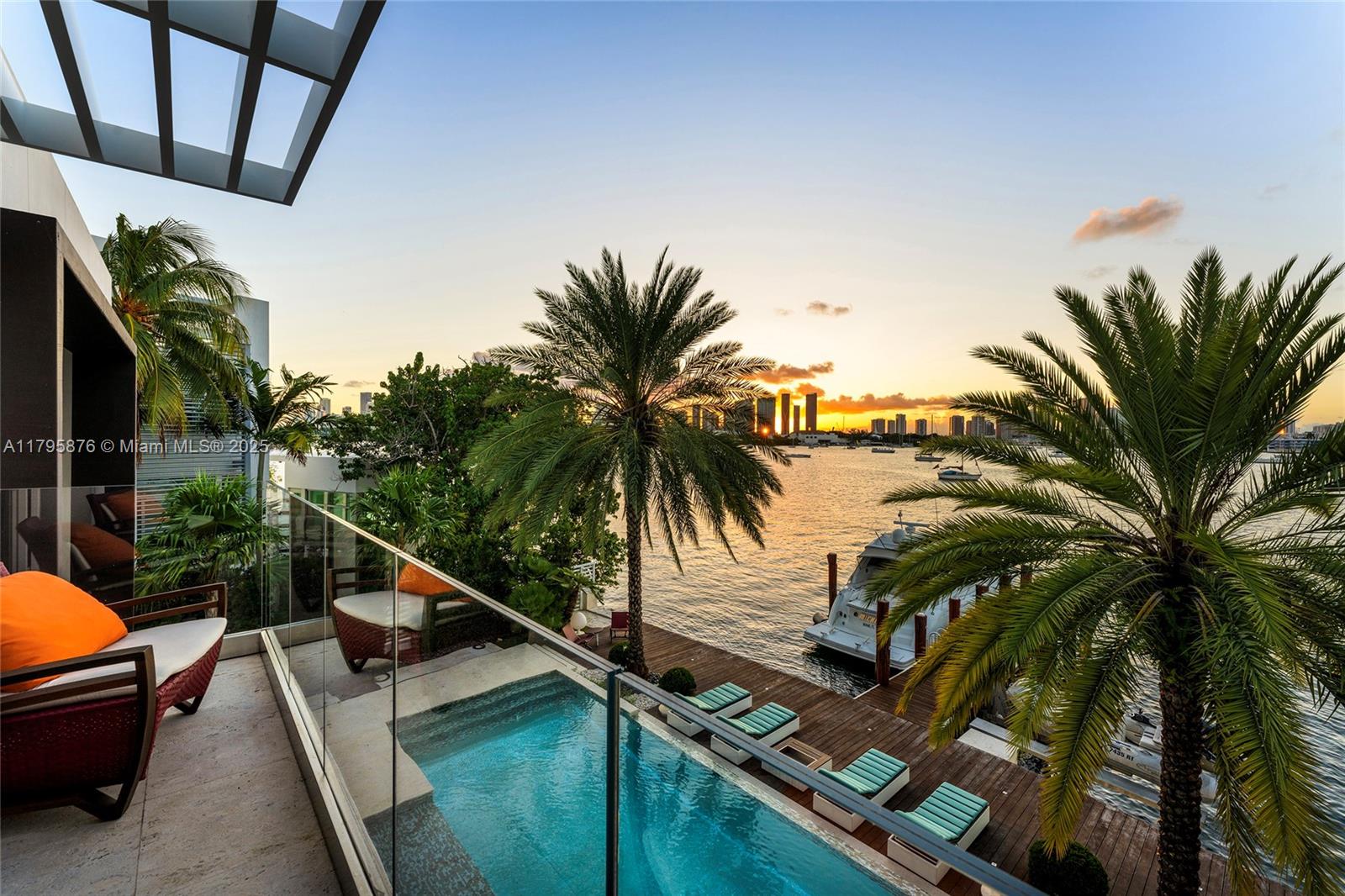 441 N Hibiscus Dr Miami Beach, FL 33139 441 N Hibiscus Dr Miami Beach, FL 33139
