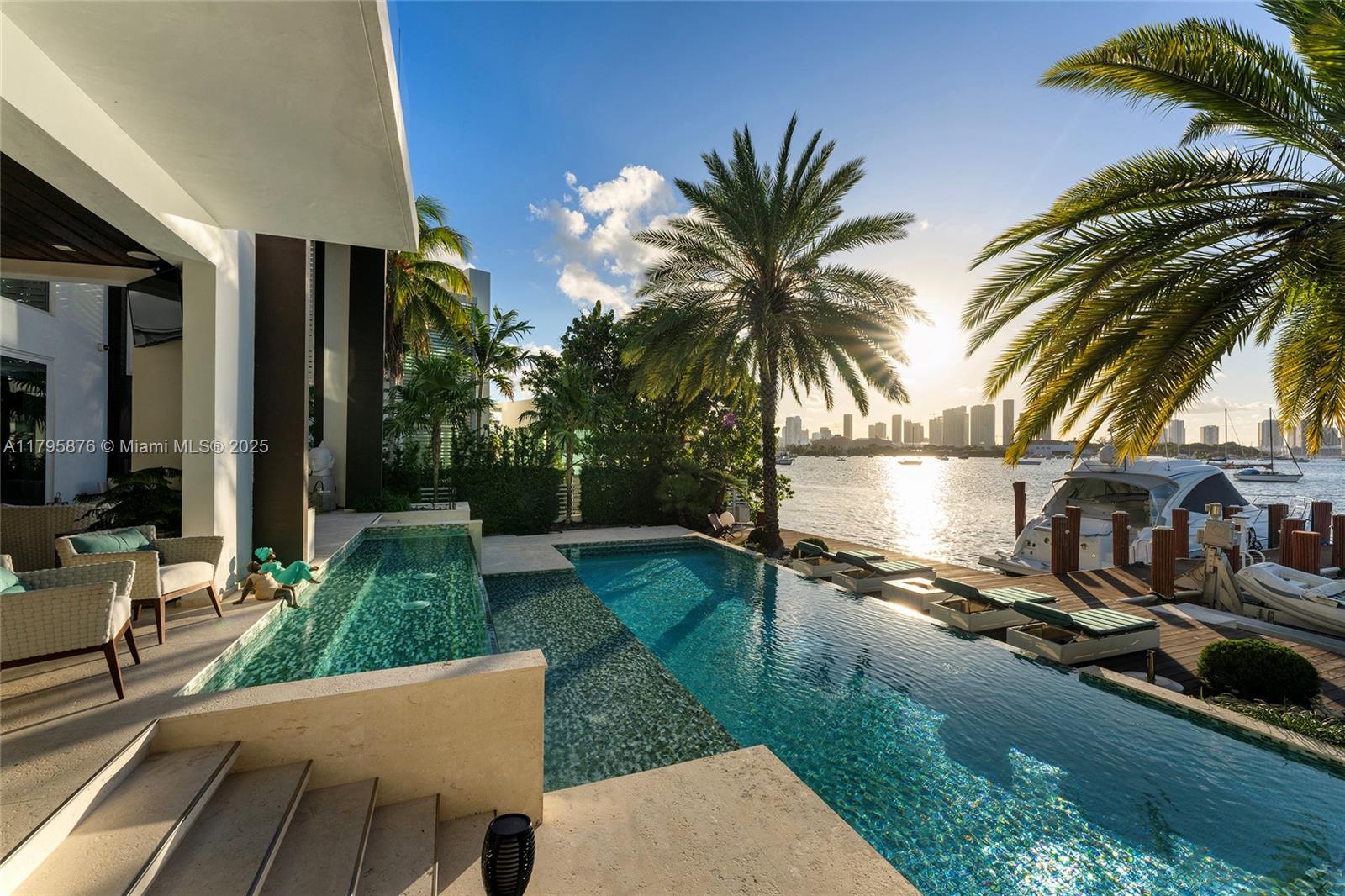 441 N Hibiscus Dr Miami Beach, FL 33139 441 N Hibiscus Dr Miami Beach, FL 33139