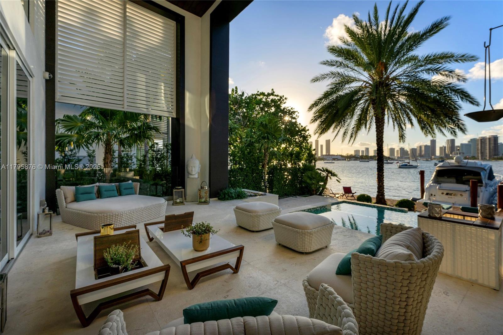 441 N Hibiscus Dr Miami Beach, FL 33139 441 N Hibiscus Dr Miami Beach, FL 33139