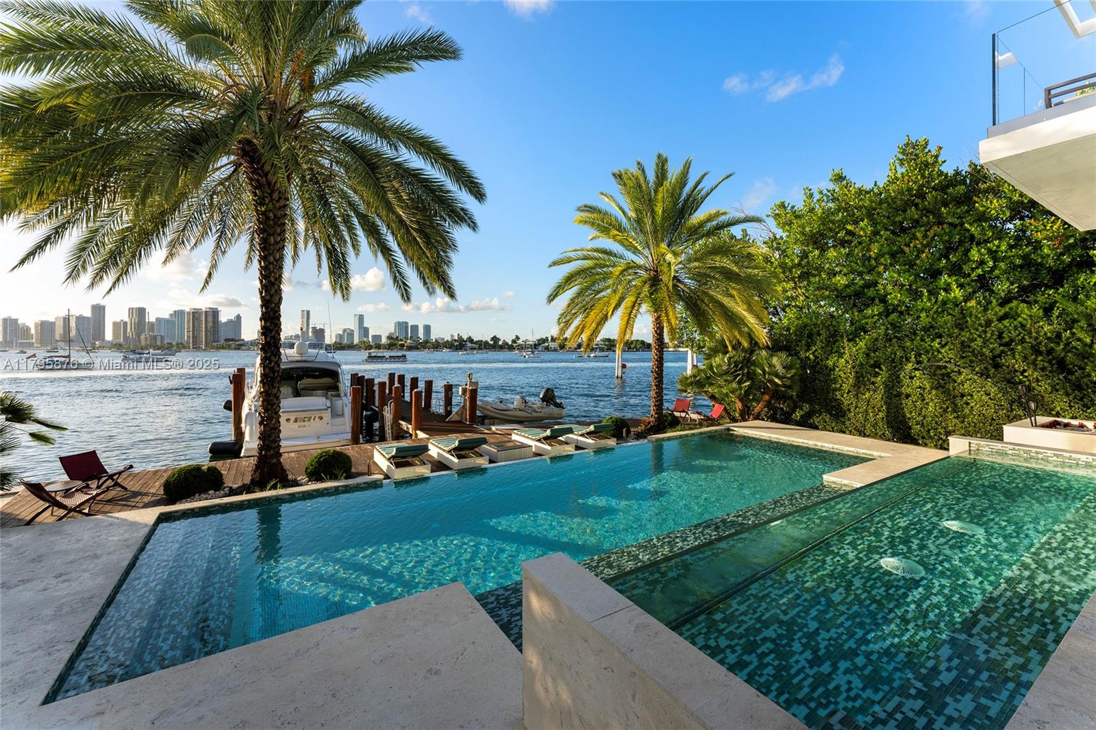 441 N Hibiscus Dr Miami Beach, FL 33139 441 N Hibiscus Dr Miami Beach, FL 33139