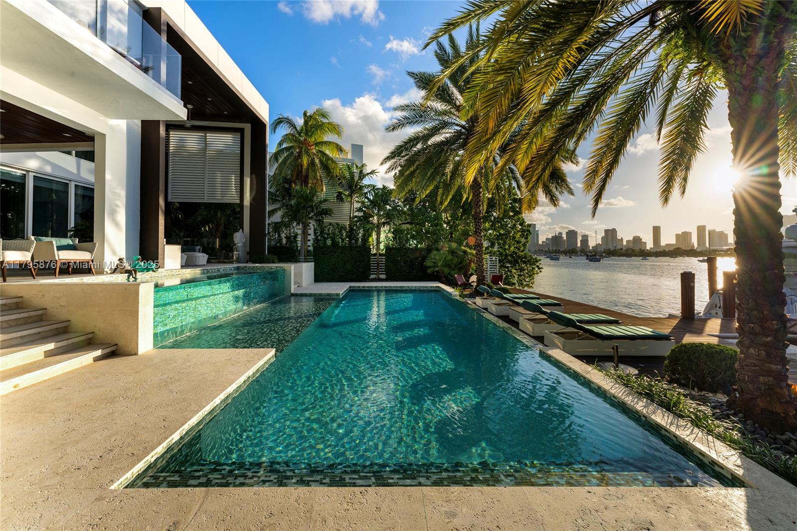 441 N Hibiscus Dr Miami Beach, FL 33139 441 N Hibiscus Dr Miami Beach, FL 33139