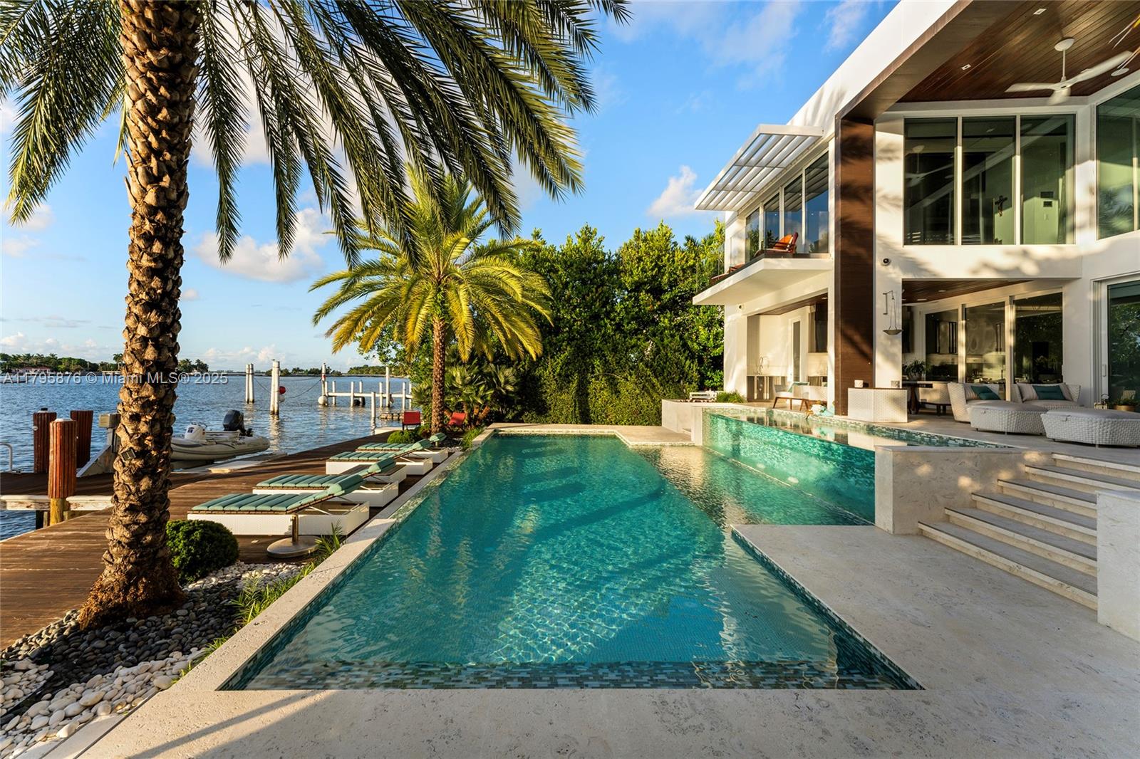 441 N Hibiscus Dr Miami Beach, FL 33139 441 N Hibiscus Dr Miami Beach, FL 33139