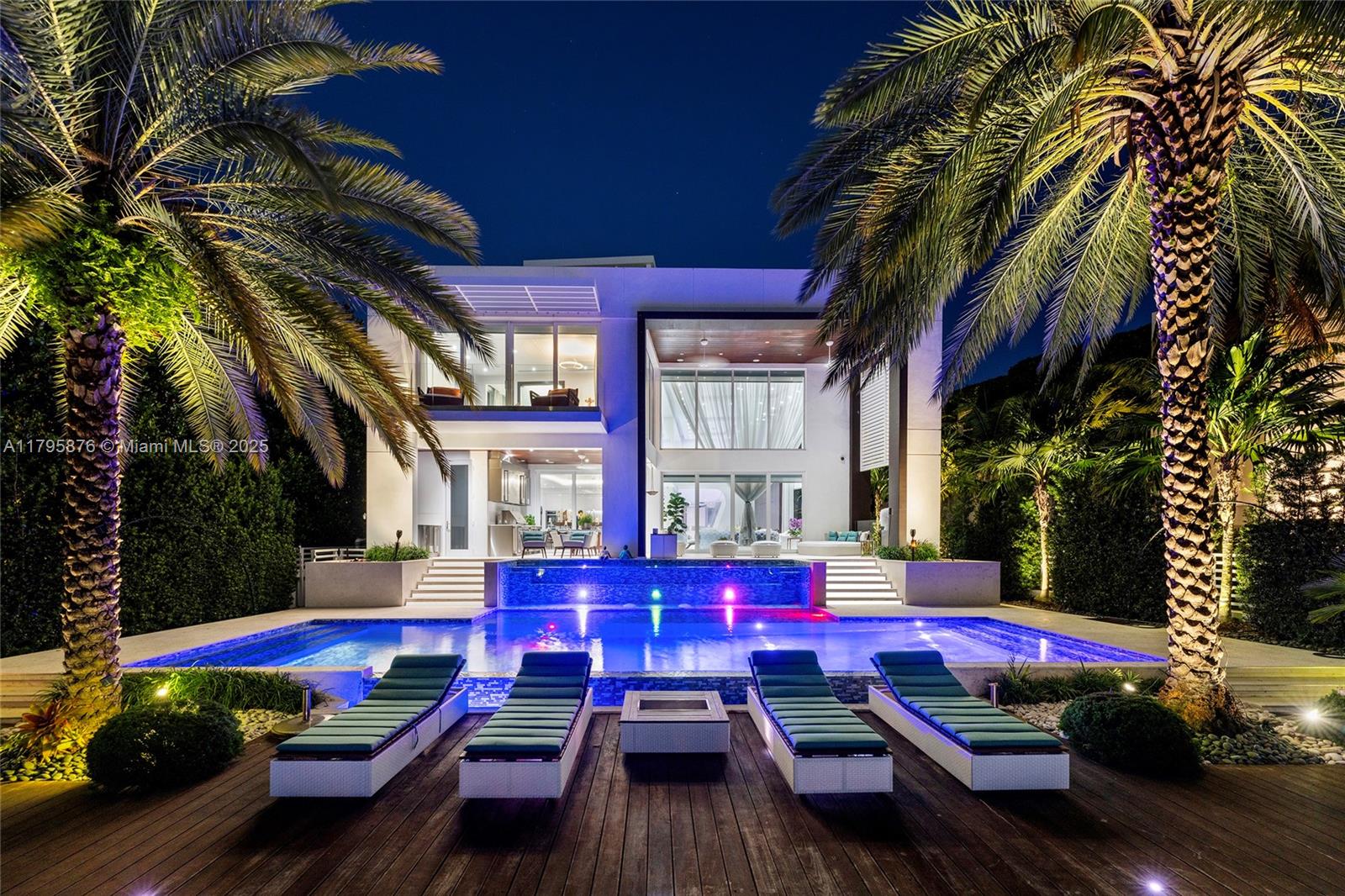 441 N Hibiscus Dr Miami Beach, FL 33139 441 N Hibiscus Dr Miami Beach, FL 33139