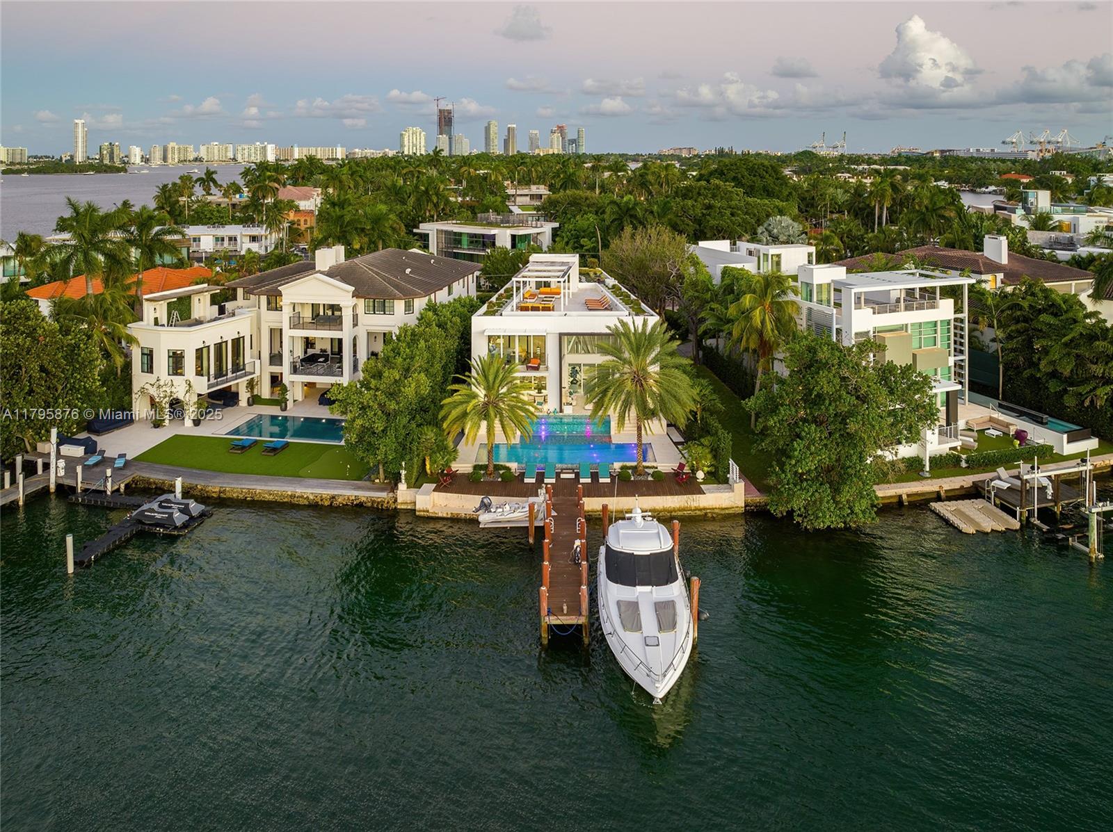 441 N Hibiscus Dr Miami Beach, FL 33139 441 N Hibiscus Dr Miami Beach, FL 33139