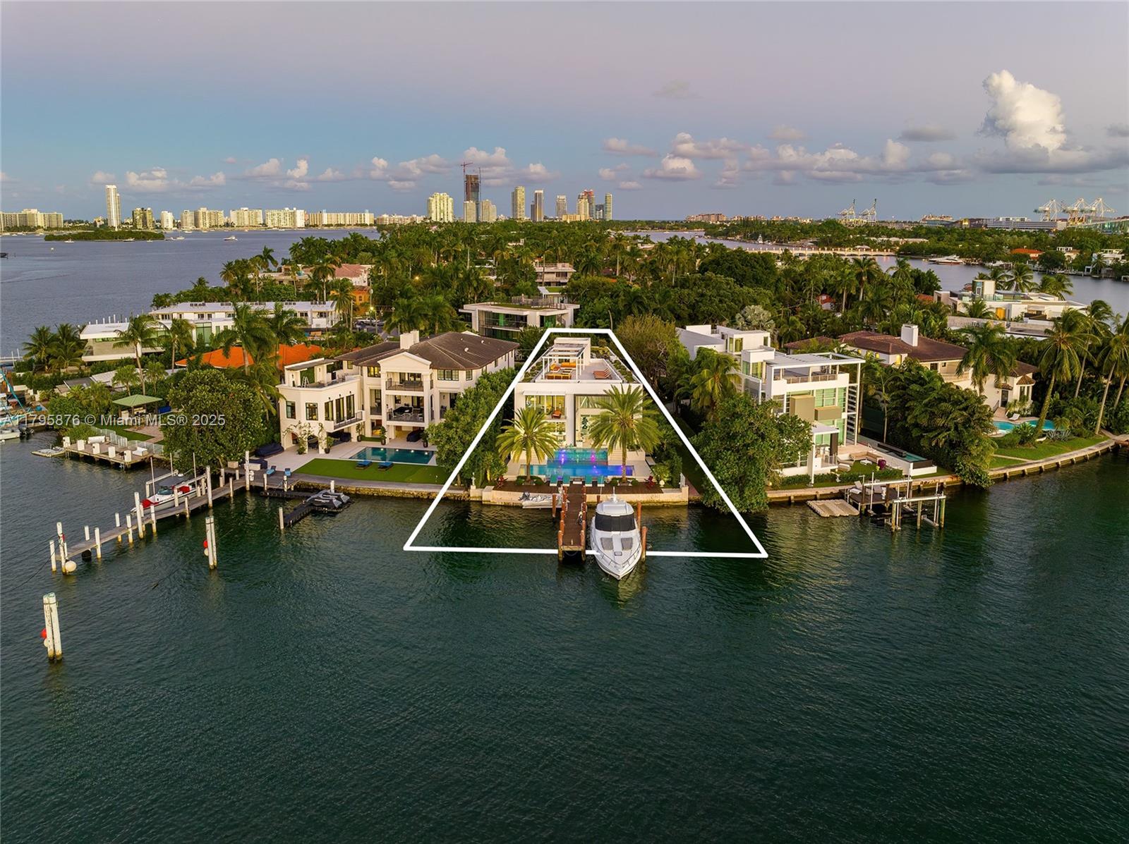 441 N Hibiscus Dr Miami Beach, FL 33139 441 N Hibiscus Dr Miami Beach, FL 33139