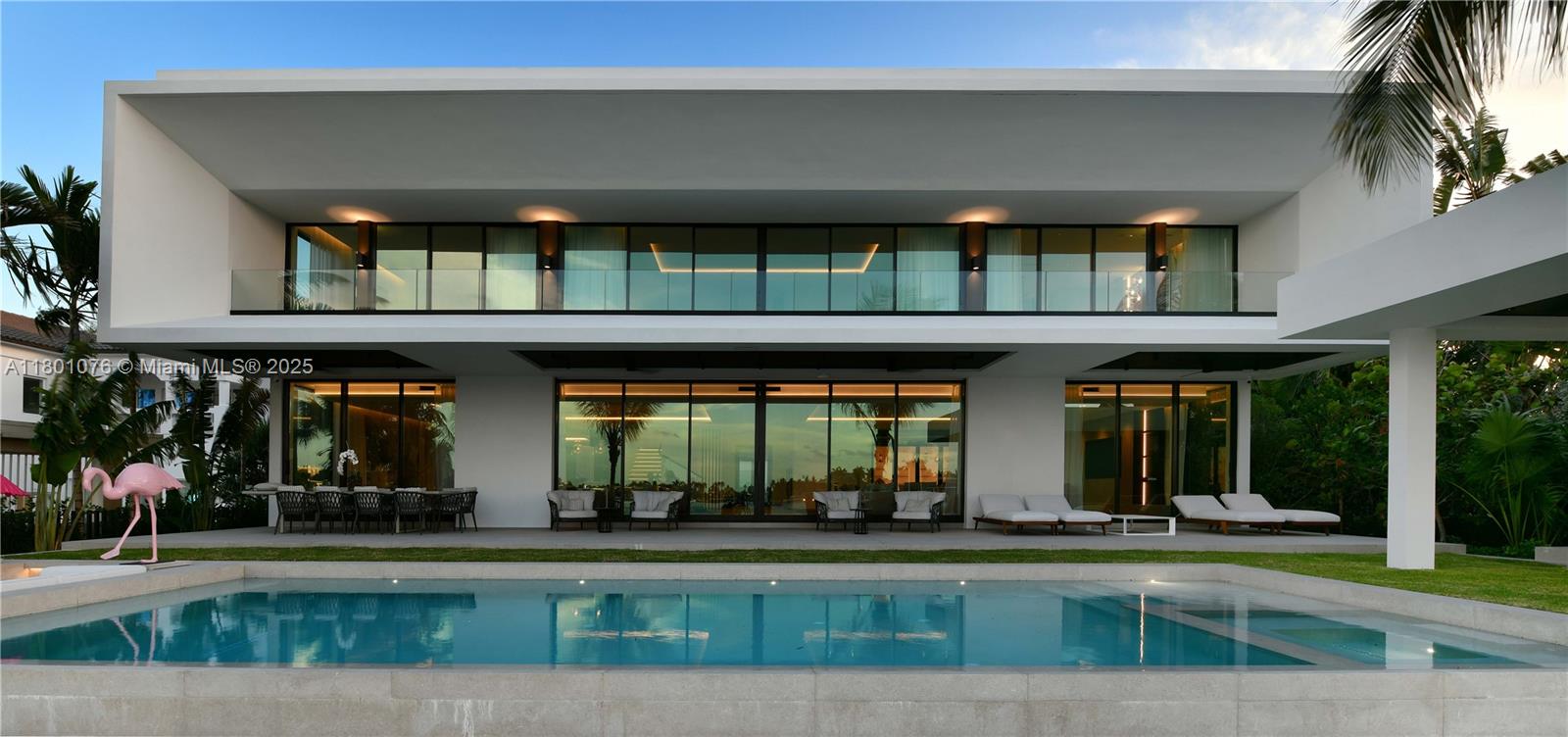 375 N Hibiscus Dr Miami Beach, FL 33139