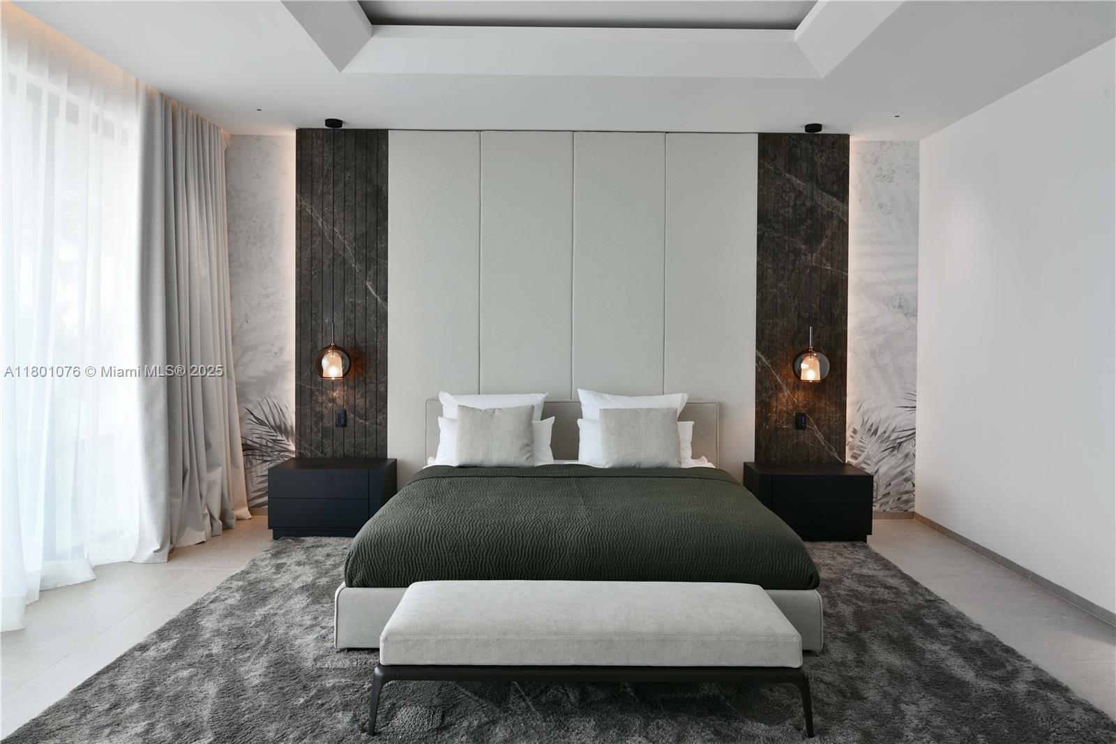 375 N Hibiscus Dr Miami Beach, FL 33139