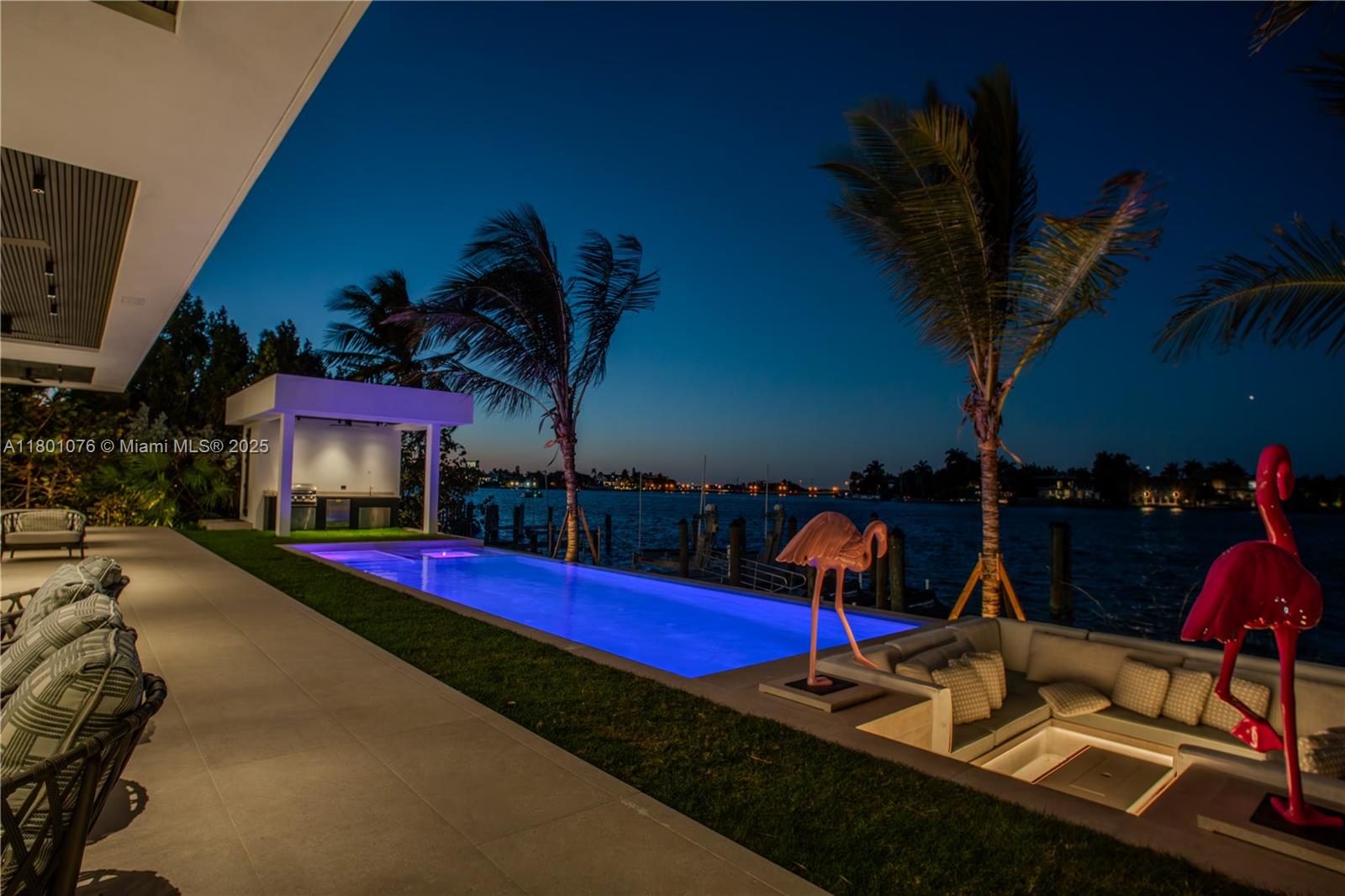 375 N Hibiscus Dr Miami Beach, FL 33139