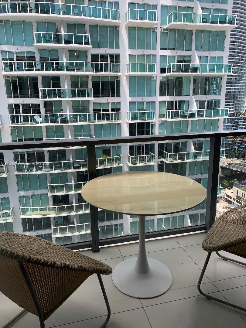 image Mybrickell Condo11