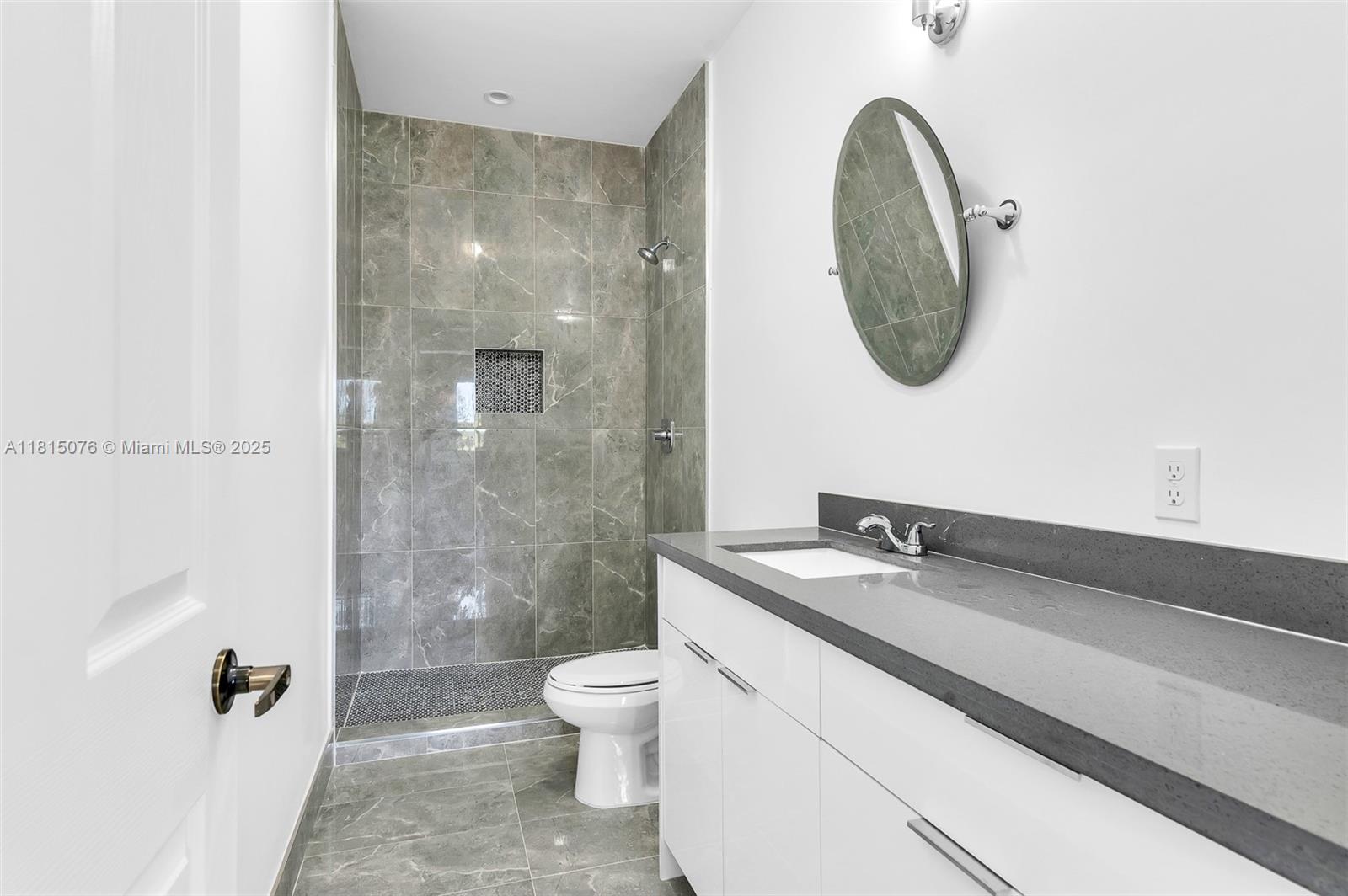 785 SW 7th Ave #B Hallandale Beach, FL 33009