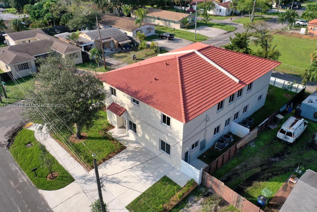 785 SW 7th Ave #B Hallandale Beach, FL 33009