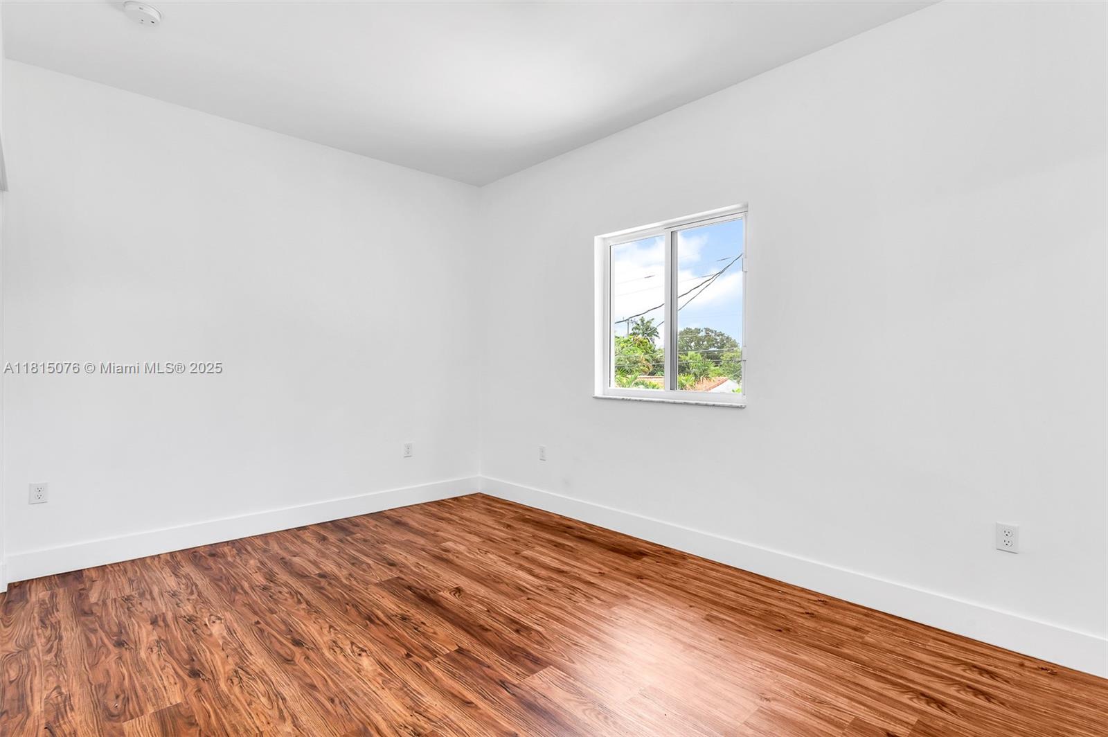 785 SW 7th Ave #B Hallandale Beach, FL 33009