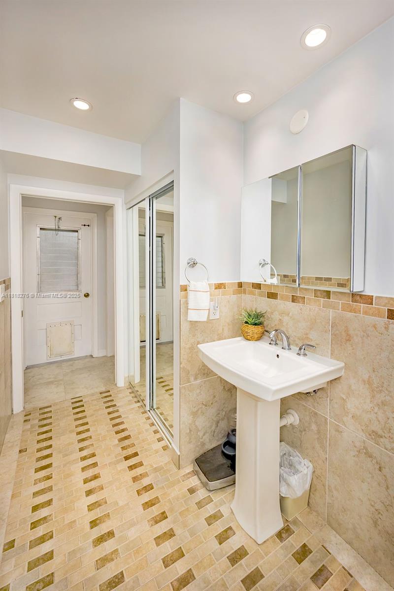 1801 N 55th Ave,Hollywood, FL 33021