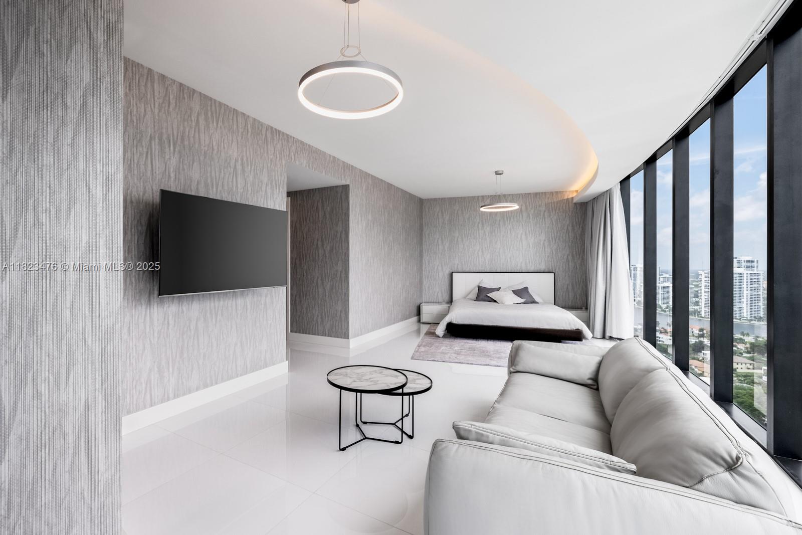 image Porsche Design Tower10