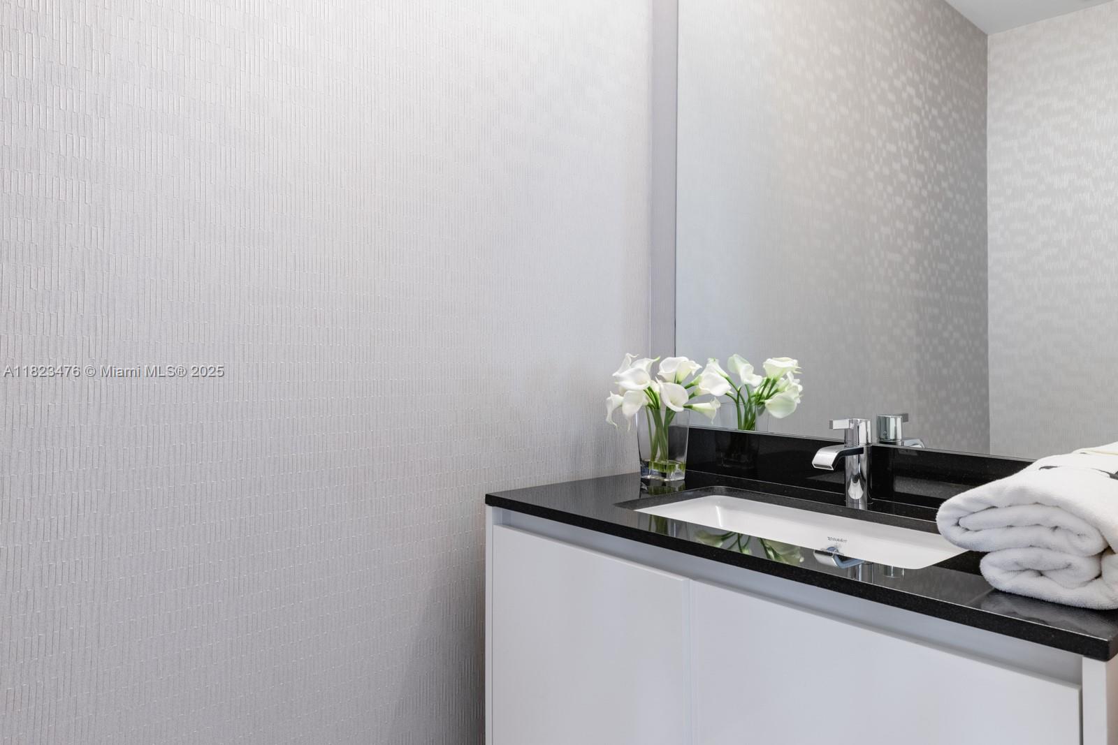 image Porsche Design Tower14