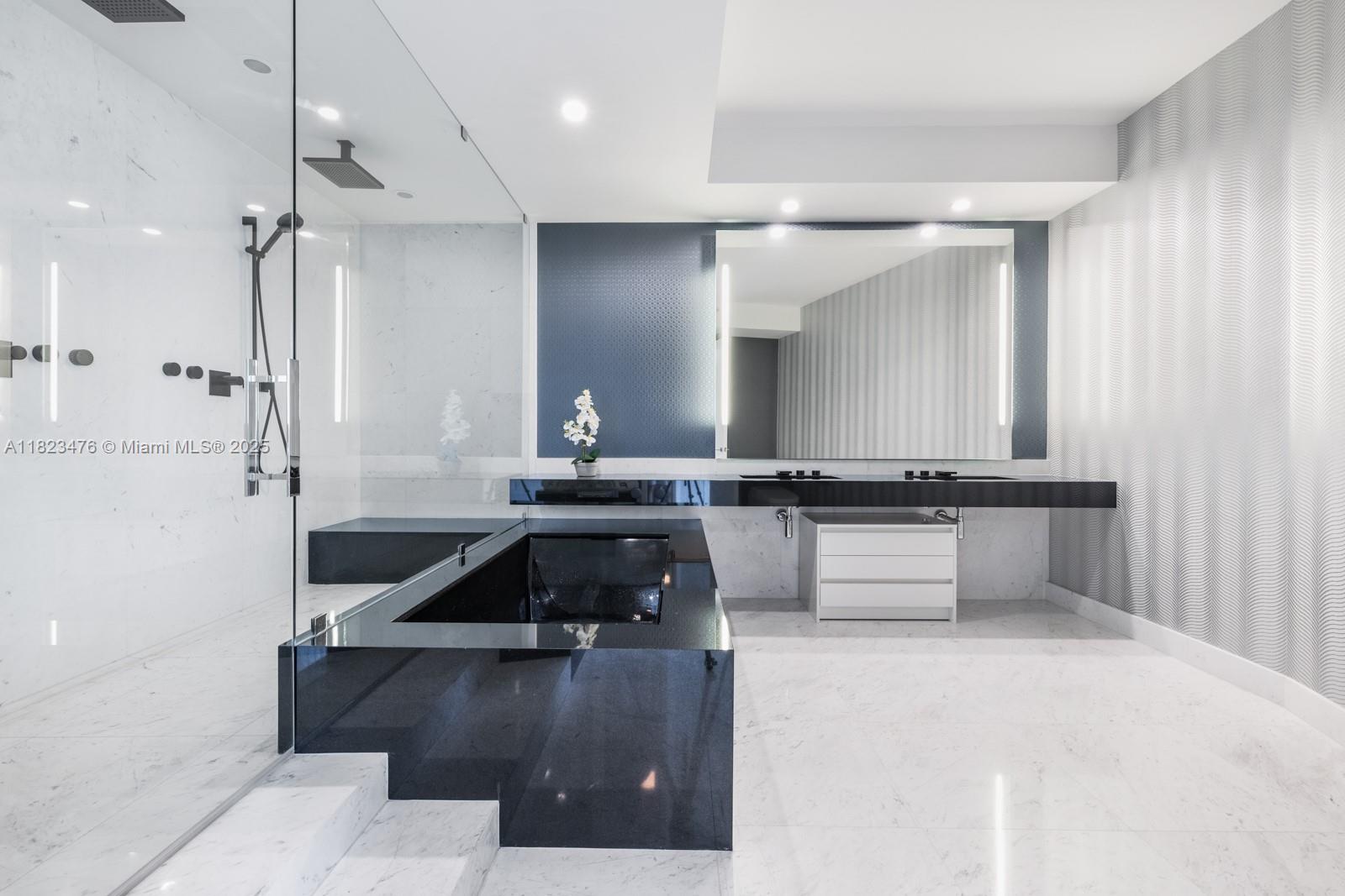 image Porsche Design Tower15