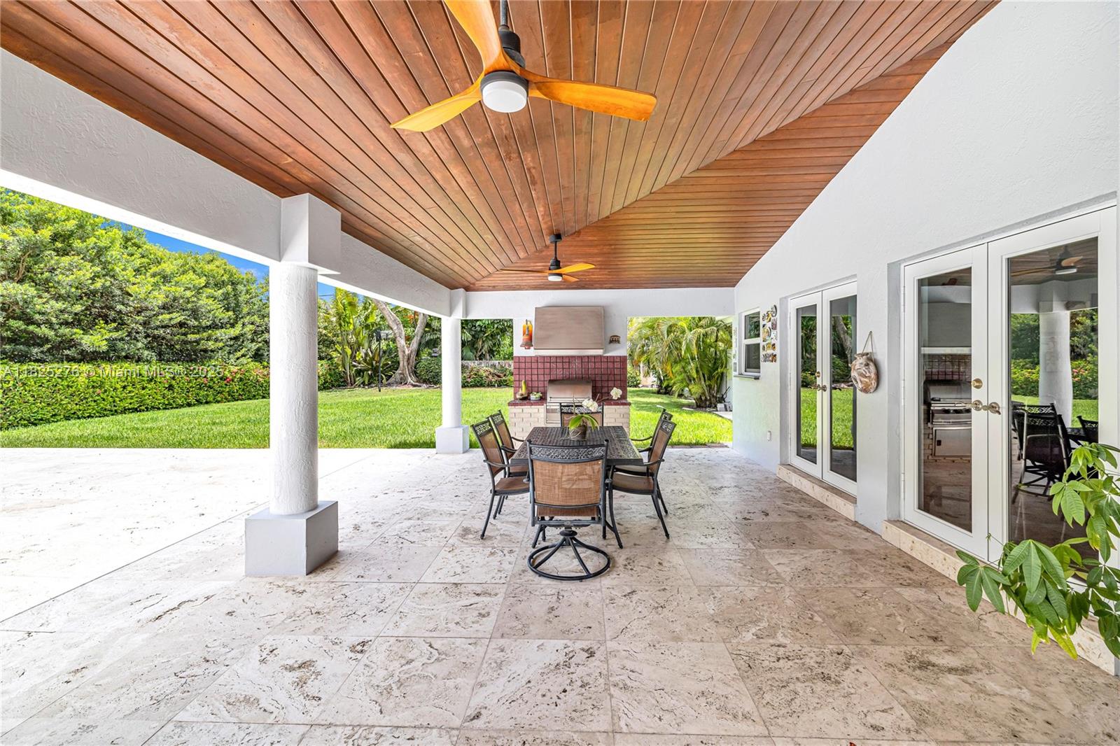 10563 SW 92nd Ave Miami, FL 33176